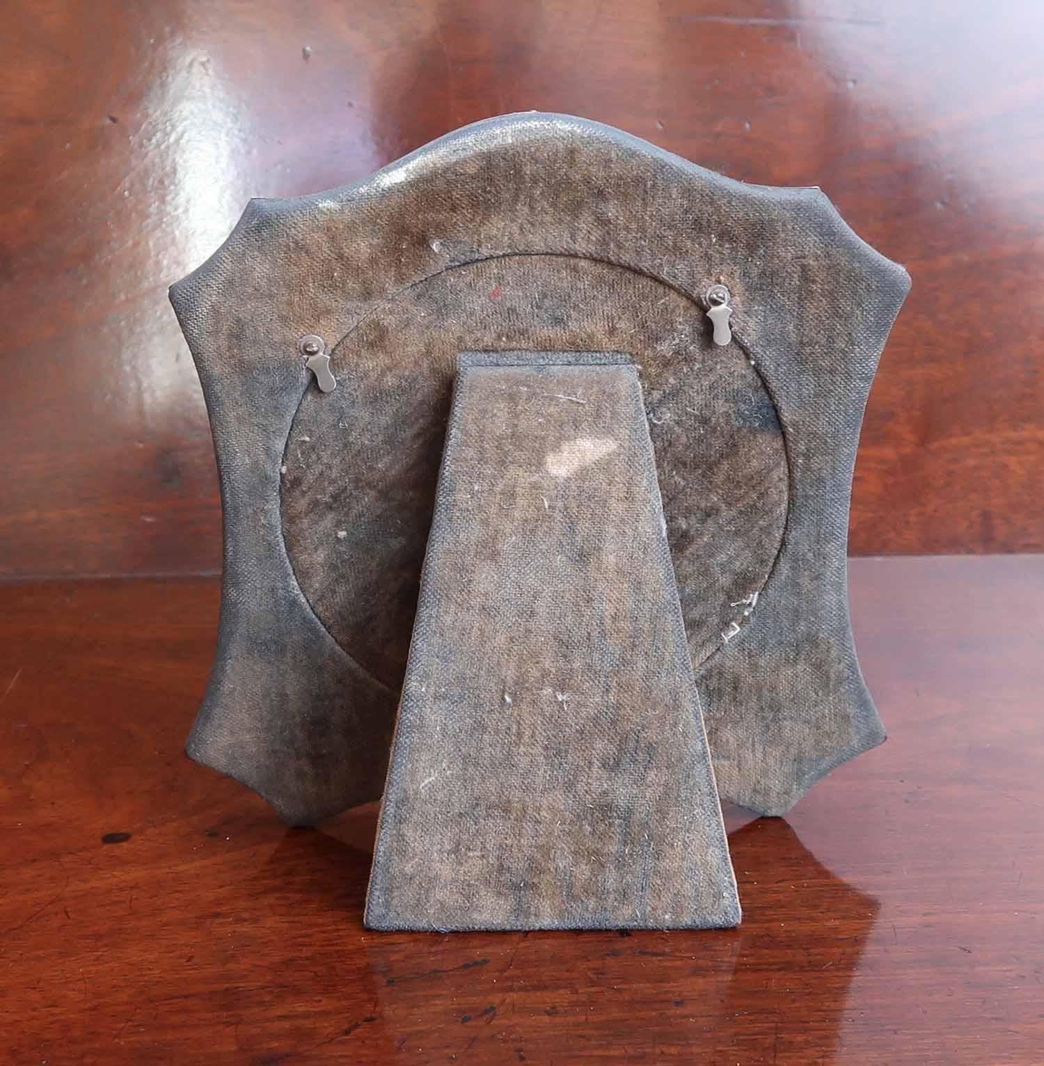 Altro Antique Silver Photograph Frame. English. Dated 1913 in vendita