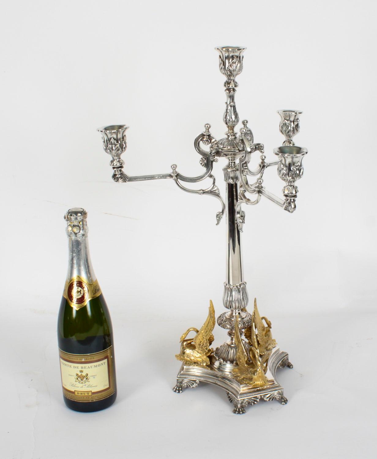 Ensemble de table Surtout de table John Round du 19ème siècle en verre taillé plaqué argent antique en vente 12