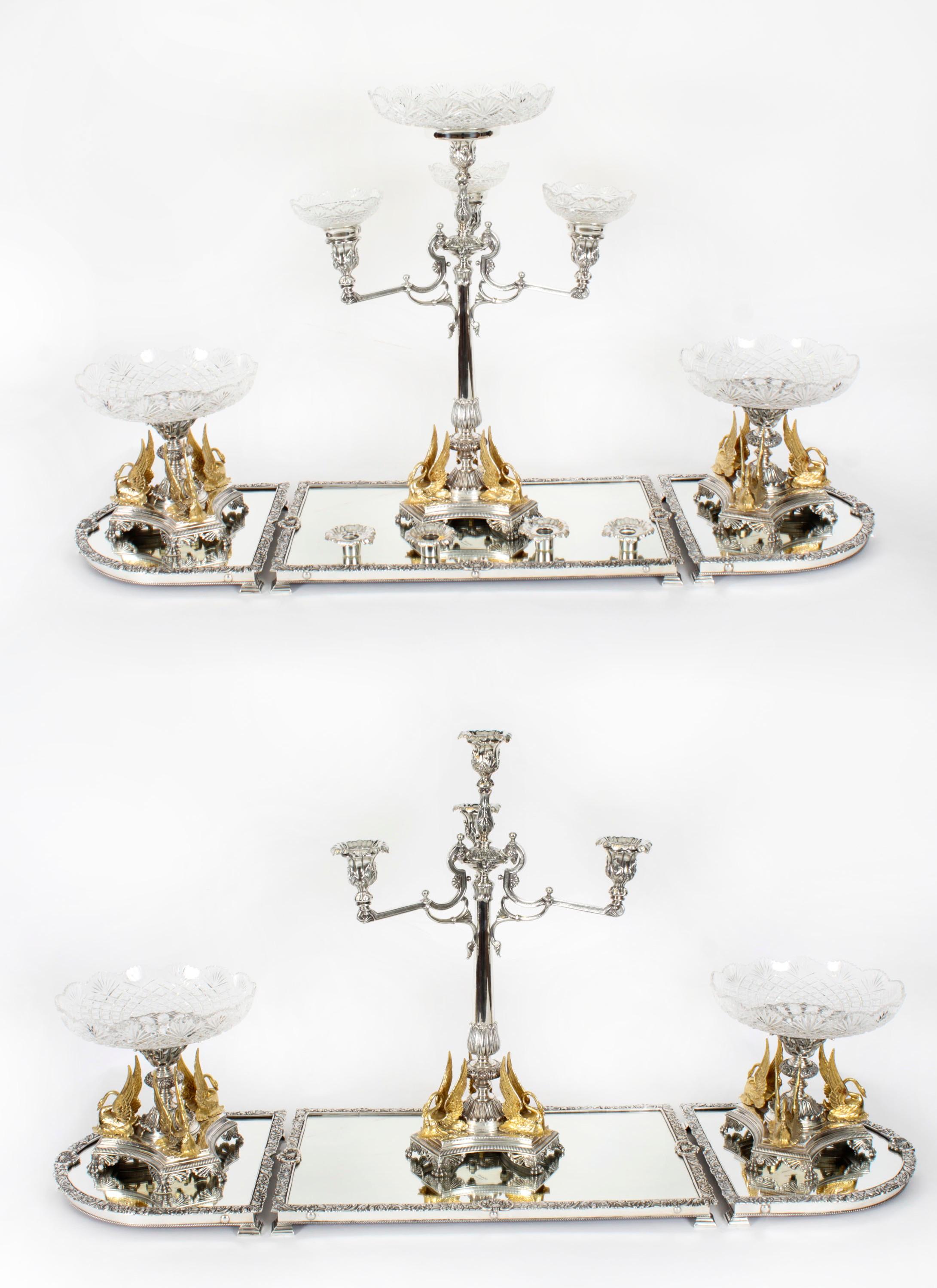 Ensemble de table Surtout de table John Round du 19ème siècle en verre taillé plaqué argent antique en vente 13