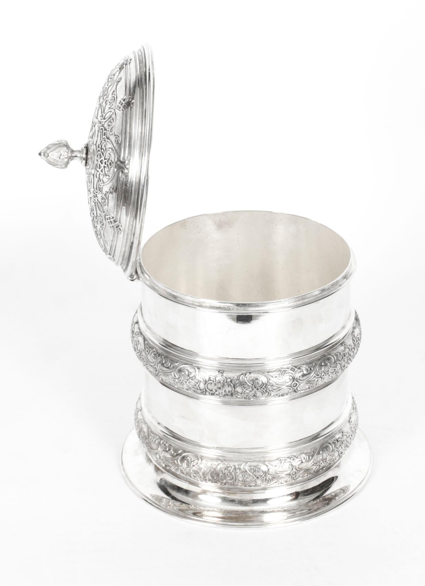 English Antique Silver Plate Drum Biscuit Box Elkington & Co, 19th Century For Sale
