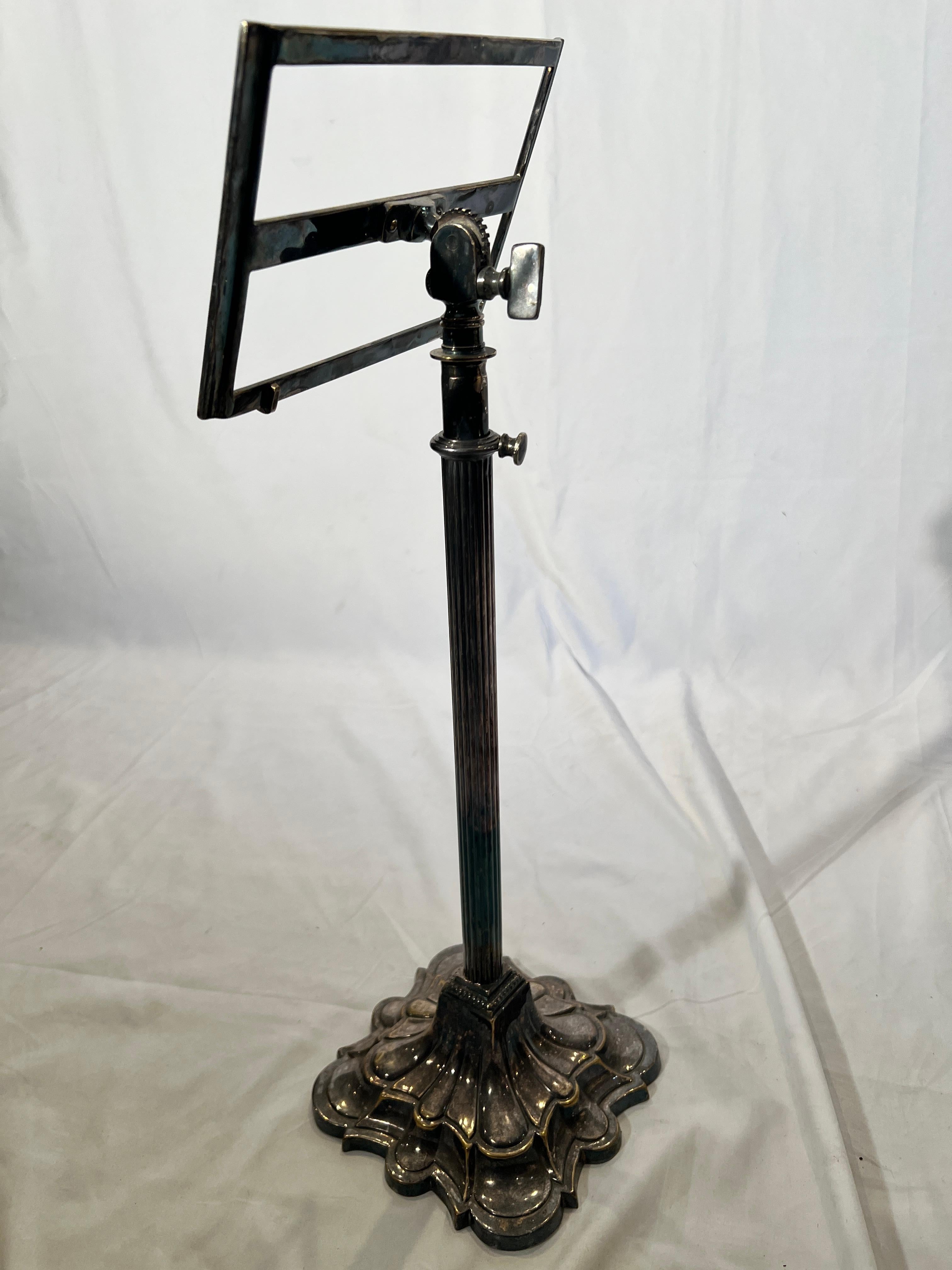 Antique Silver Plate Easel circa 1900-1910 In Good Condition For Sale In New Orleans, LA