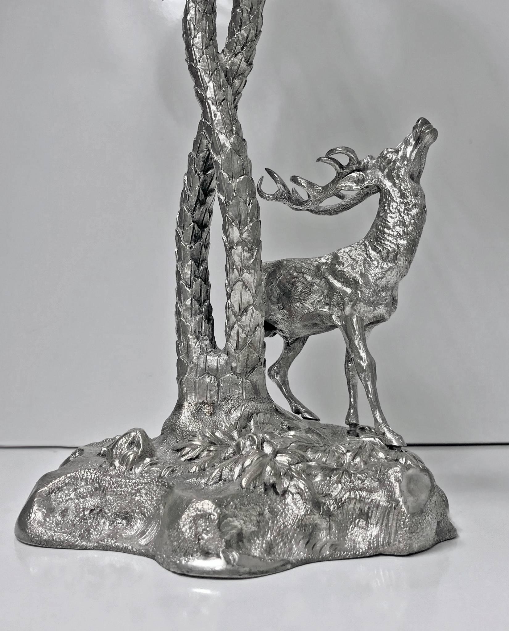 Antiker Tafelaufsatz aus Silber:: Hirsch:: um 1870 im Zustand „Gut“ in Toronto, Ontario