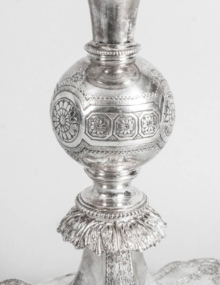 Antique Silver Plated and Engraved Glass Comport Centrepiece, 19th Century For Sale 5