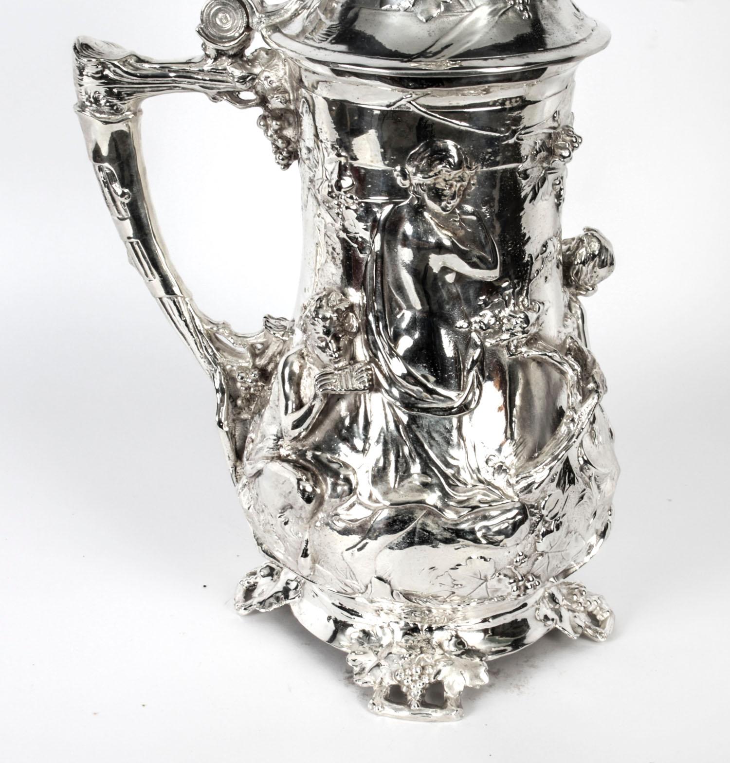 This is an exquisite and large Art Nouveau silver plated beer stein, in WMF style and dating from the early 20th century.
 
This is truly a special item that can be used or admired as a display piece. It will attract the maximum amount of