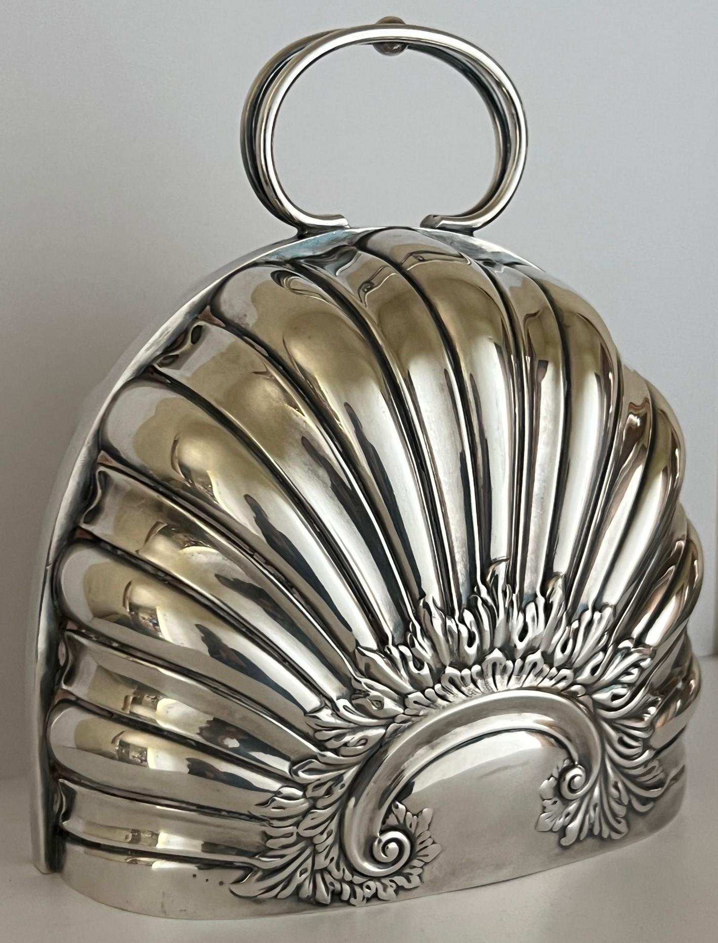 Antique Silver Plated Biscuit or Food Cover In Good Condition For Sale In Ross, CA