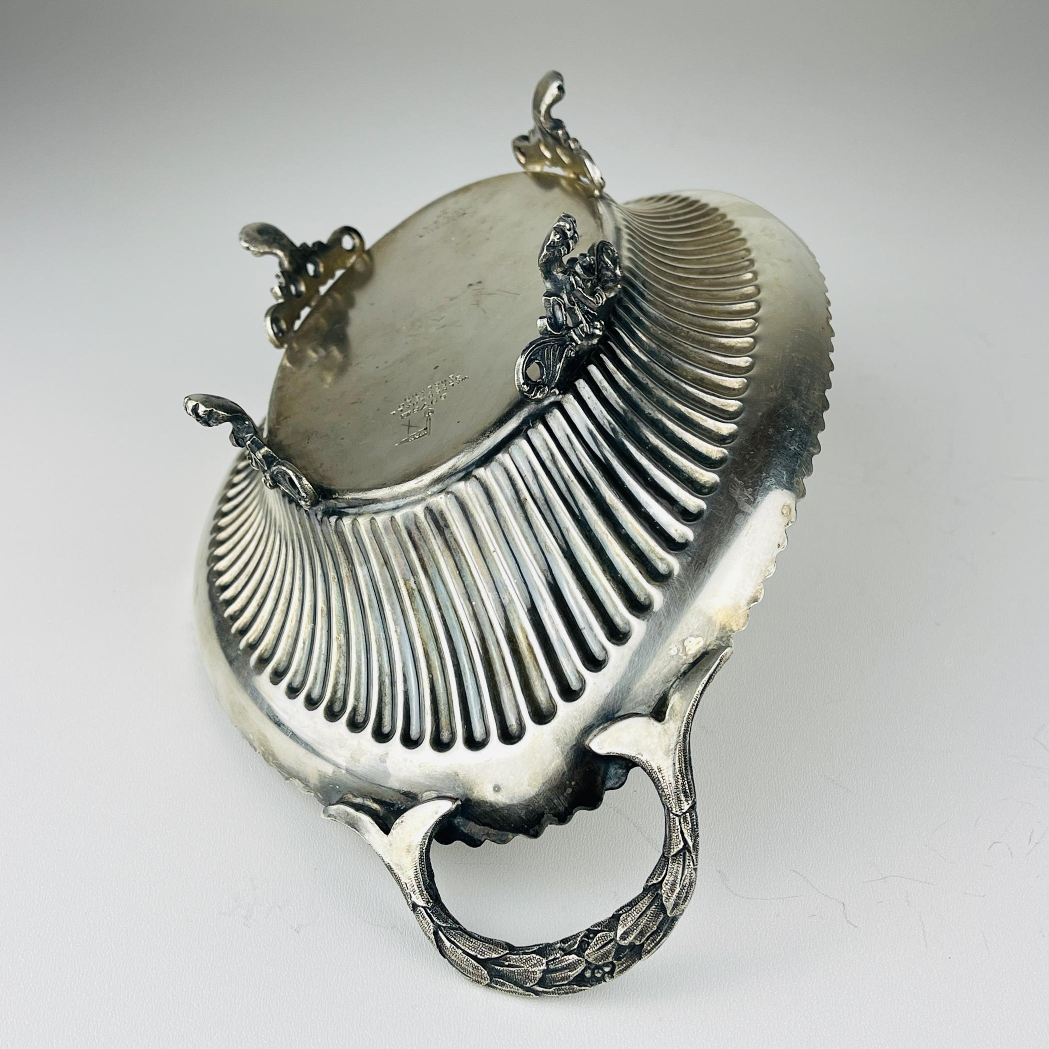 Antique  Silver Plated Bread Basket /Fruit Dish By Walker & Hall, England, 1890s 10