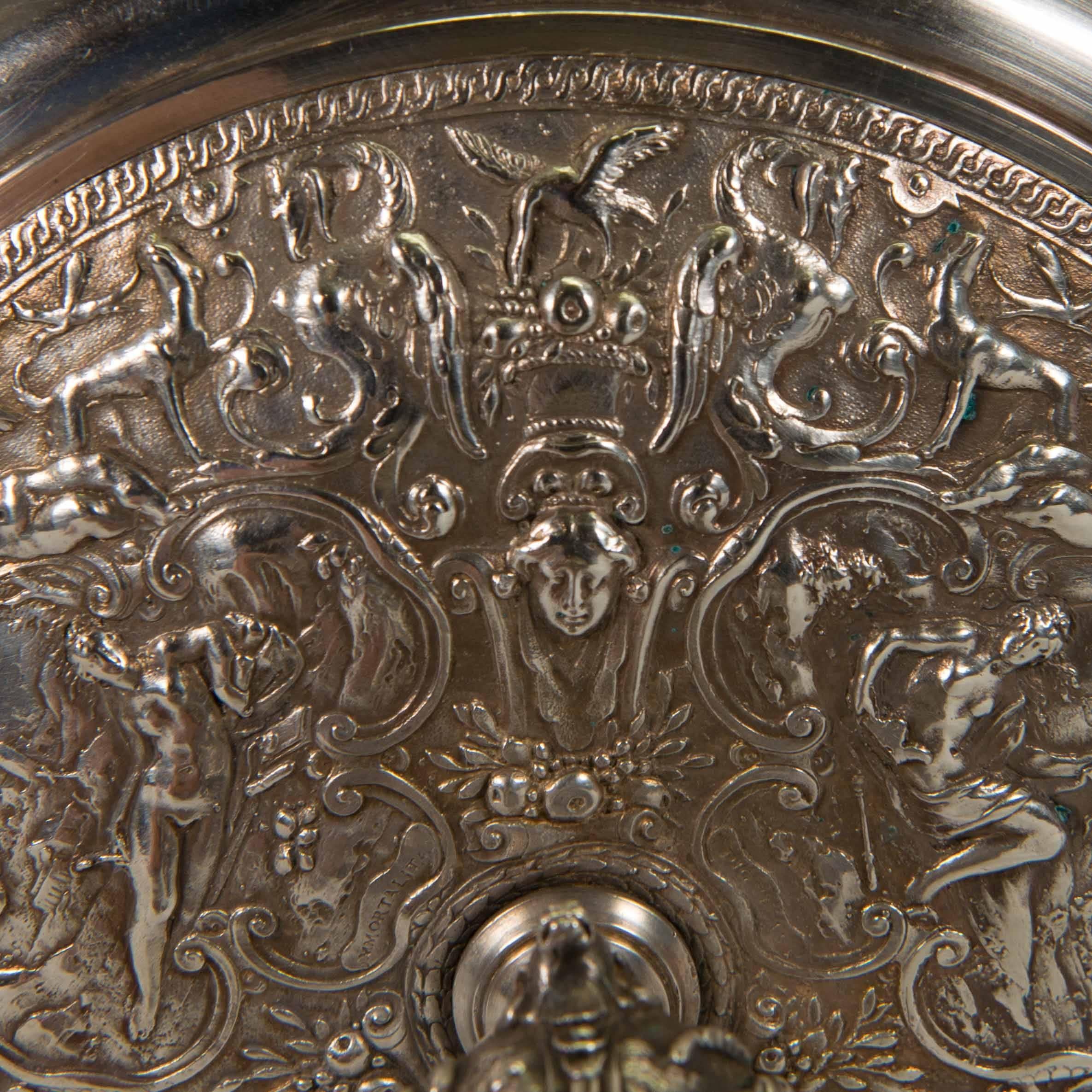 Antique Silver Plated Bronze Tazza with Nice Quality Figurines In Excellent Condition In Wingene, BE