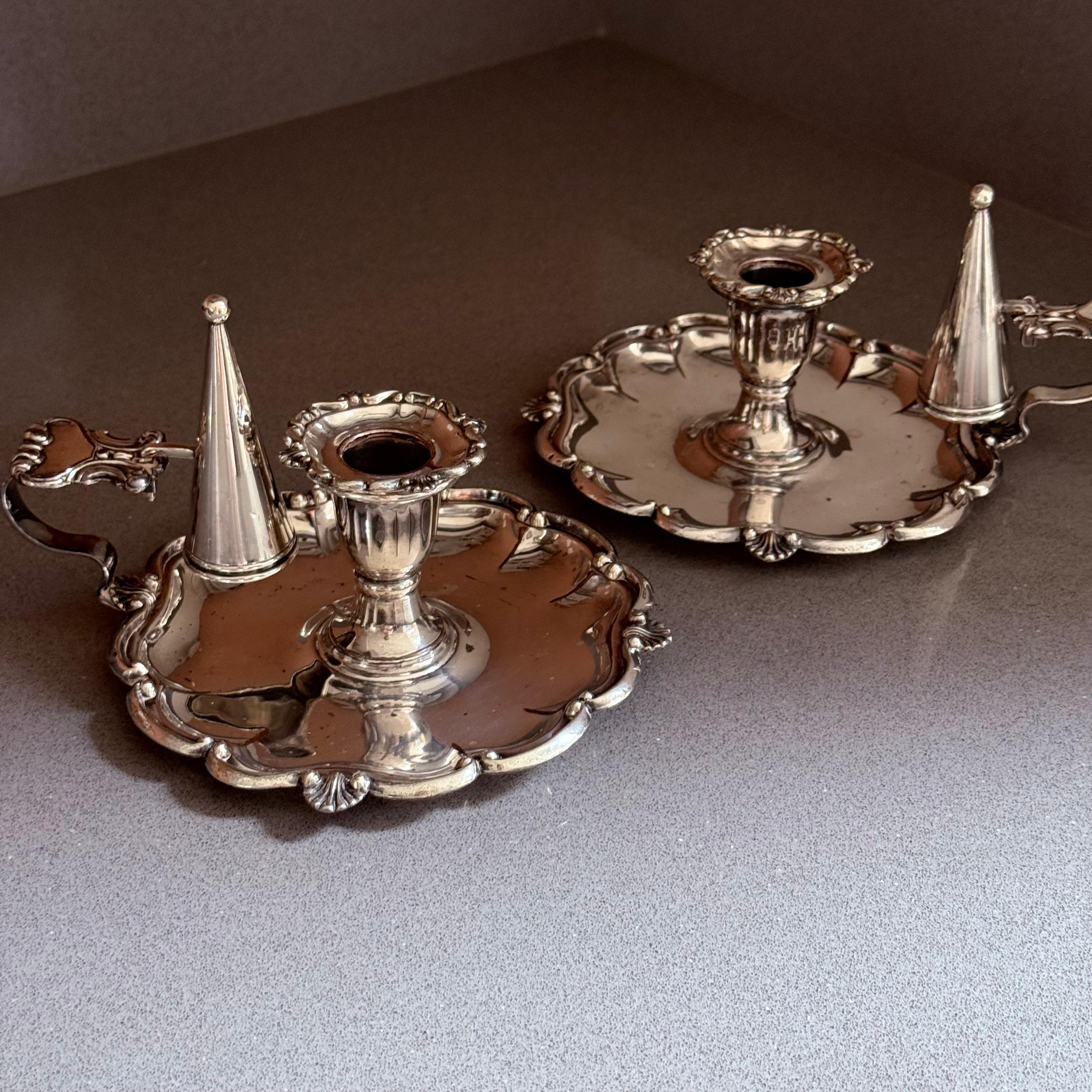 Antiker versilberter Kerzenständer mit verschnörkelten Details, viktorianisch / edwardianisch im Angebot 4