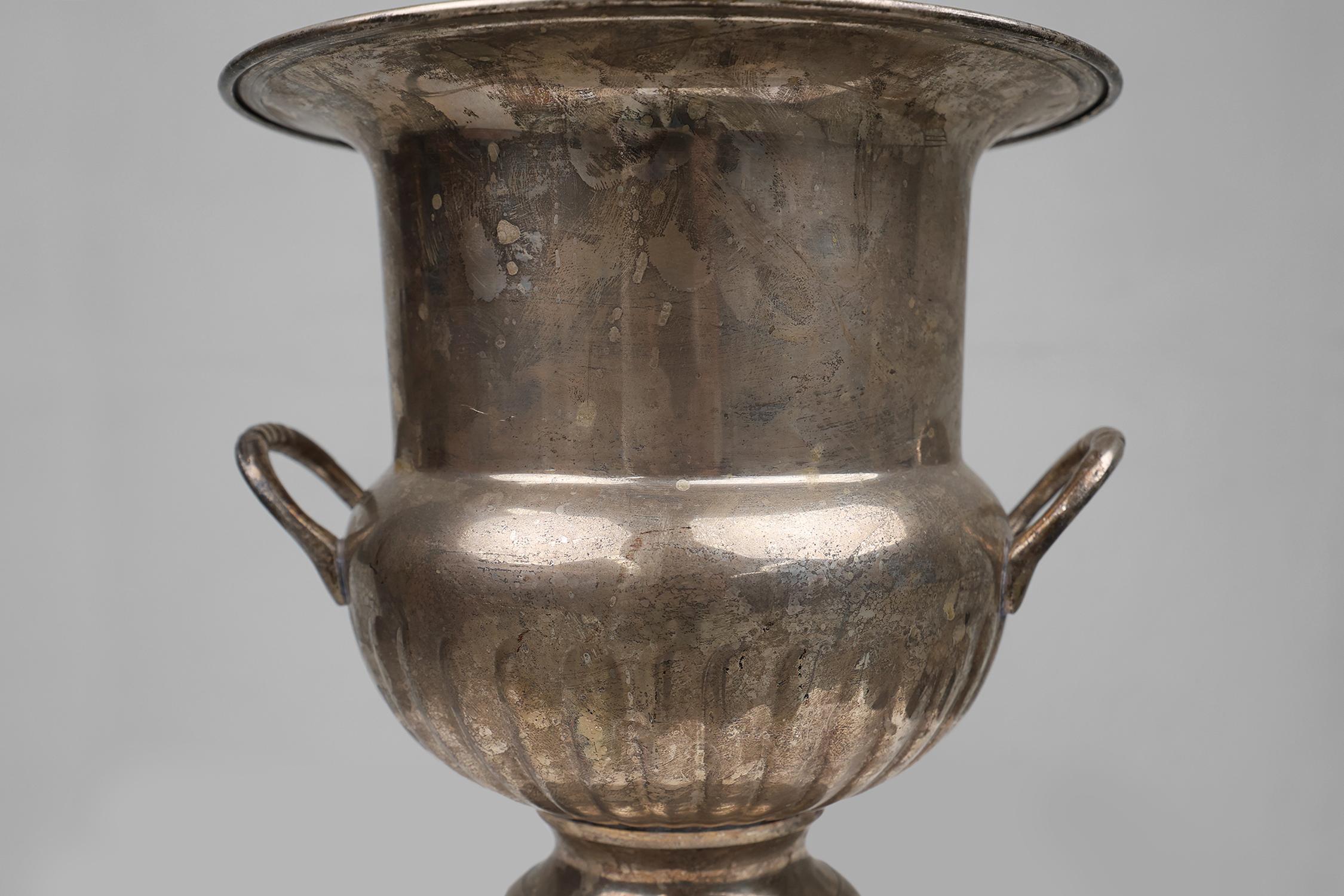 Mid-Century Modern Antique silver plated champagne bucket in medicis shape, France ca. 1900
