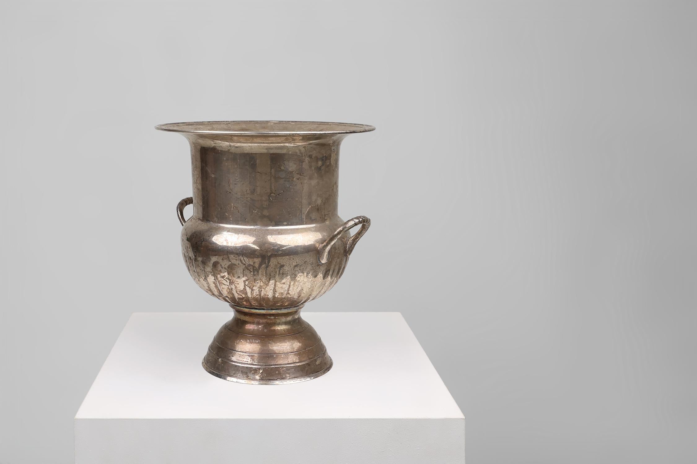 Early 20th Century Antique silver plated champagne bucket in medicis shape, France ca. 1900