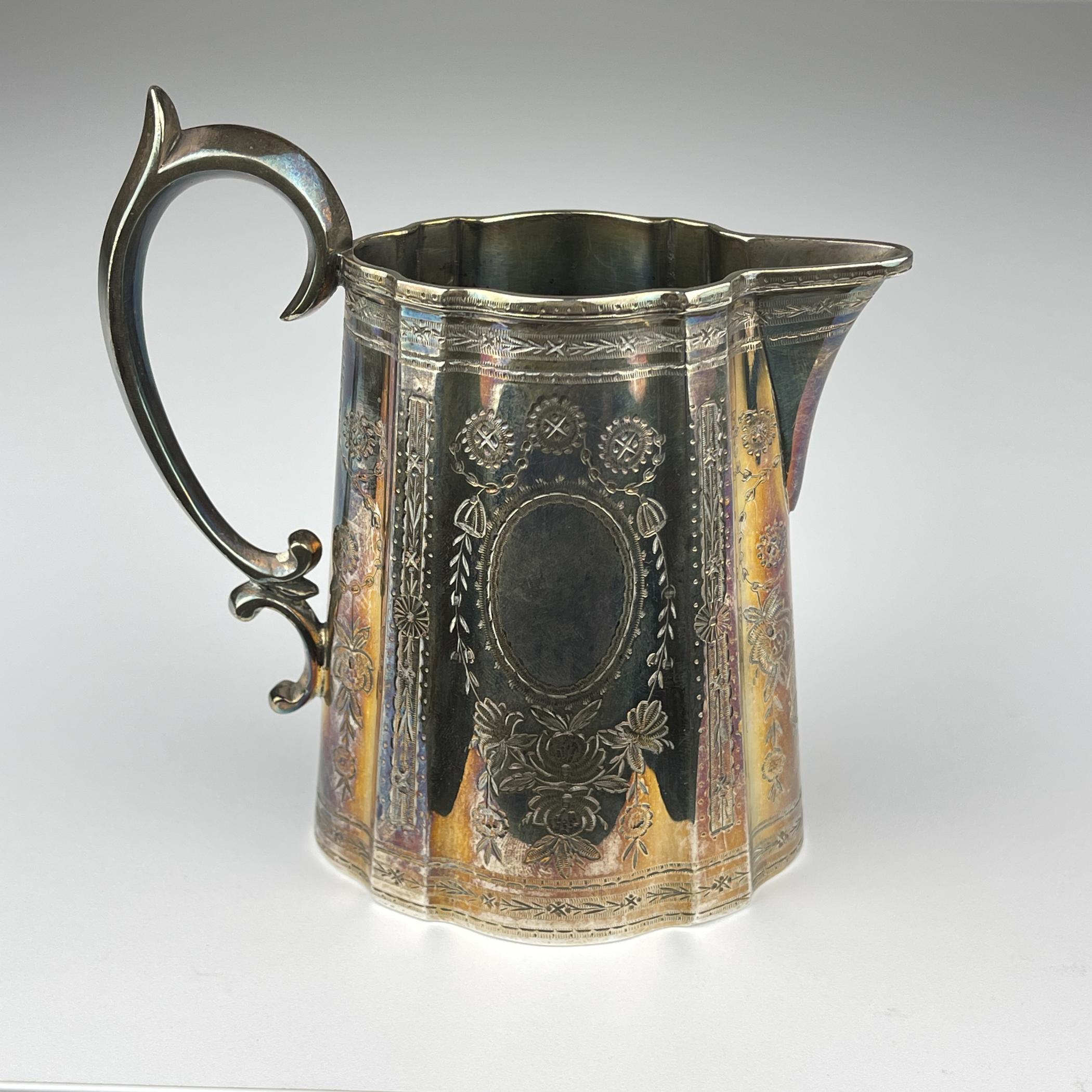Antique silver plated coffee and tea set by Elkington & Co, England, 1880s For Sale 4