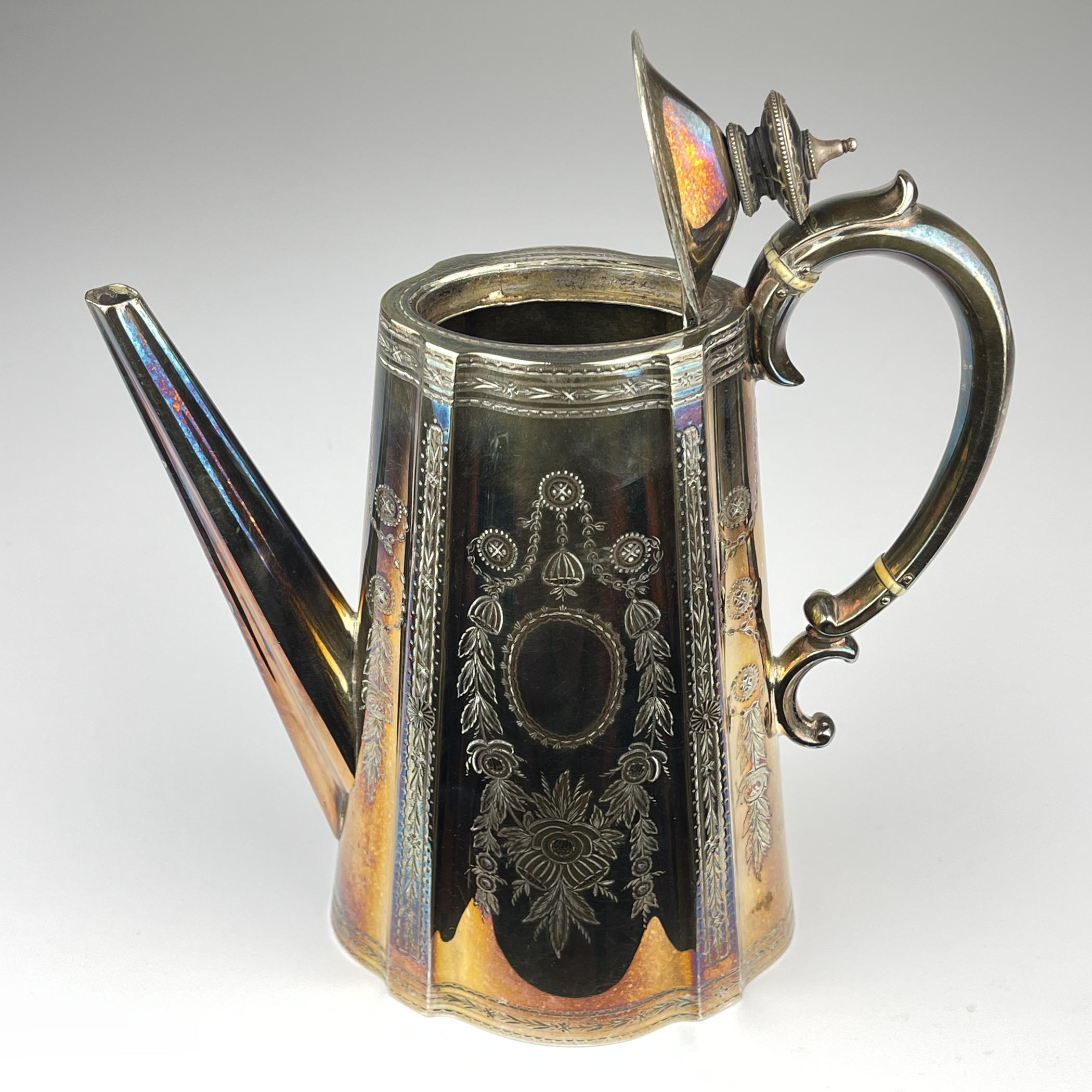 Antique silver plated coffee and tea set by Elkington & Co, England, 1880s For Sale 6