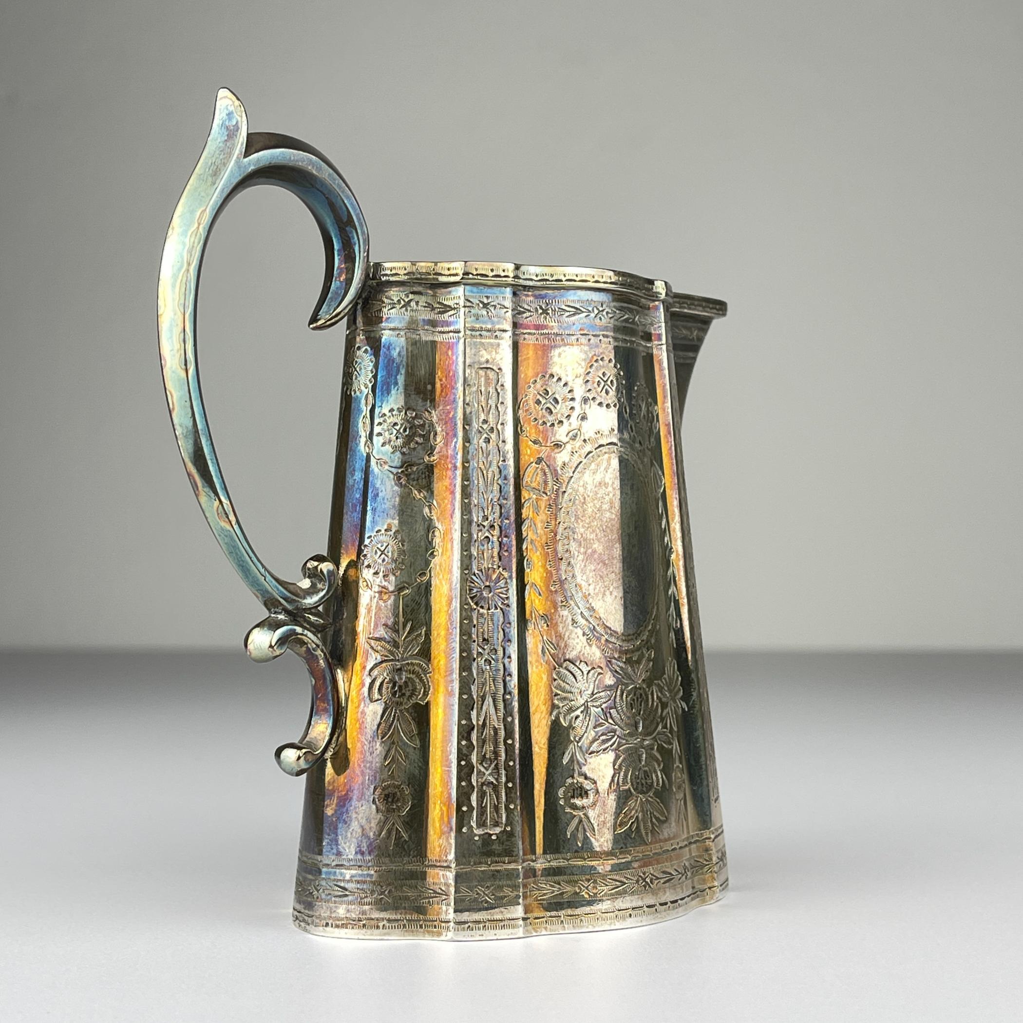 Antique silver plated coffee and tea set by Elkington & Co, England, 1880s For Sale 9
