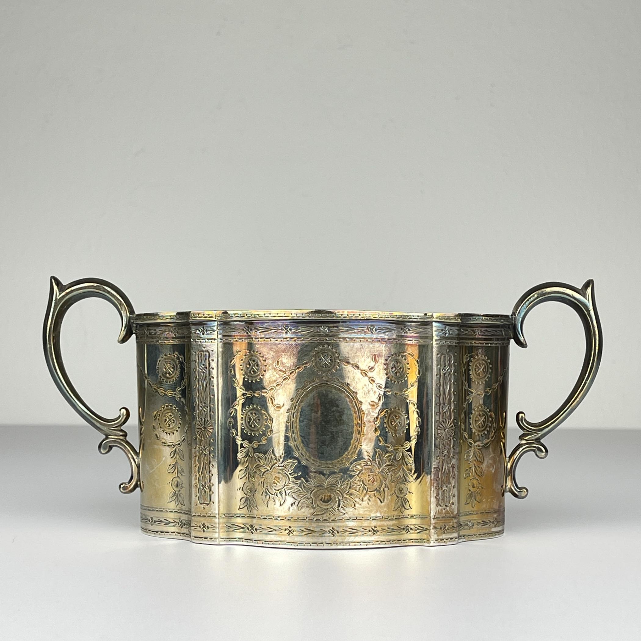 Antique silver plated coffee and tea set by Elkington & Co, England, 1880s In Good Condition For Sale In Miklavž Pri Taboru, SI