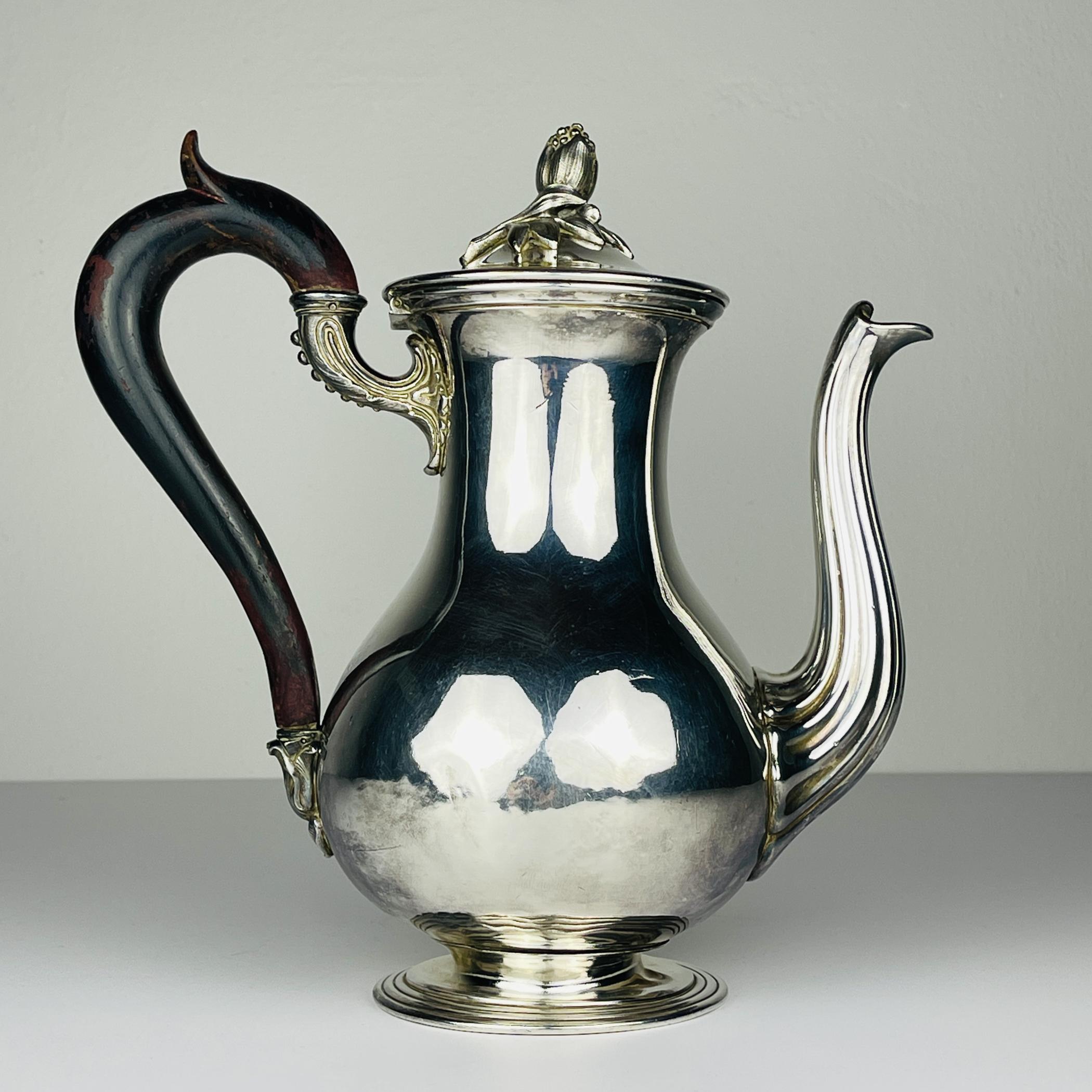 Art Nouveau Antique silver plated coffee pot by Christofle, France, 19th century For Sale