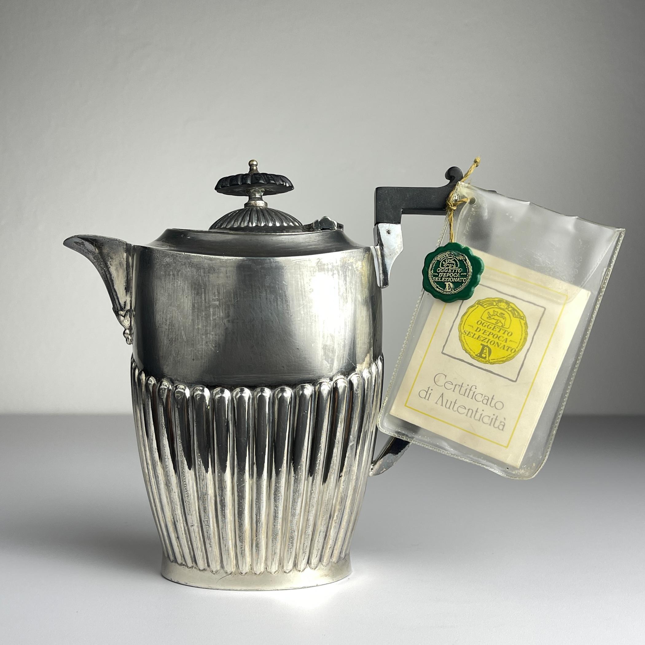 19th Century Antique silver plated coffee pot by Sheffield, England, 1890-1910s For Sale