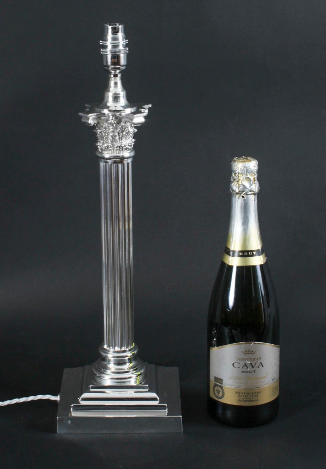 Ancienne lampe de table à colonne corinthienne plaquée argent Victorien 19ème siècle en vente 6