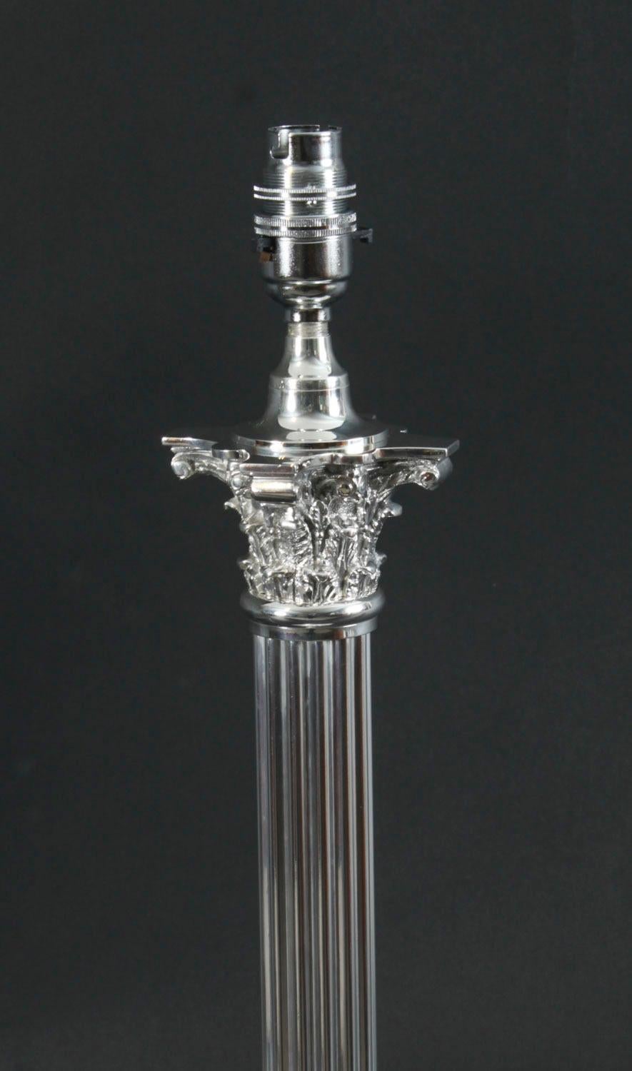 Ancienne lampe de table à colonne corinthienne plaquée argent Victorien 19ème siècle en vente 1