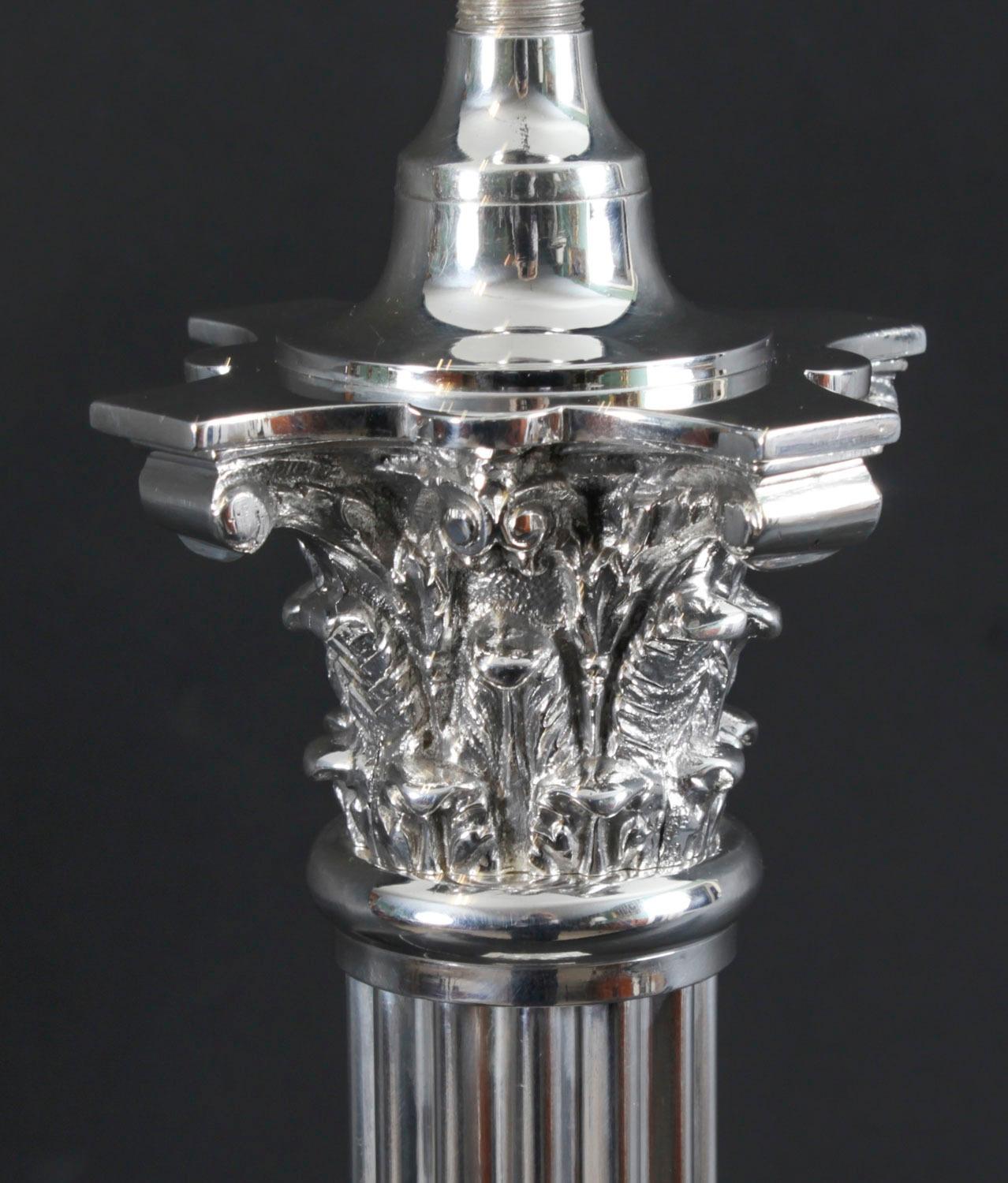 Ancienne lampe de table à colonne corinthienne plaquée argent Victorien 19ème siècle en vente 2