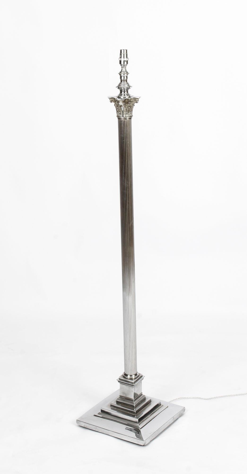 Antique Silver Plated Corinthian Column Telescopic Standard Lamp, 19th Century In Good Condition In London, GB