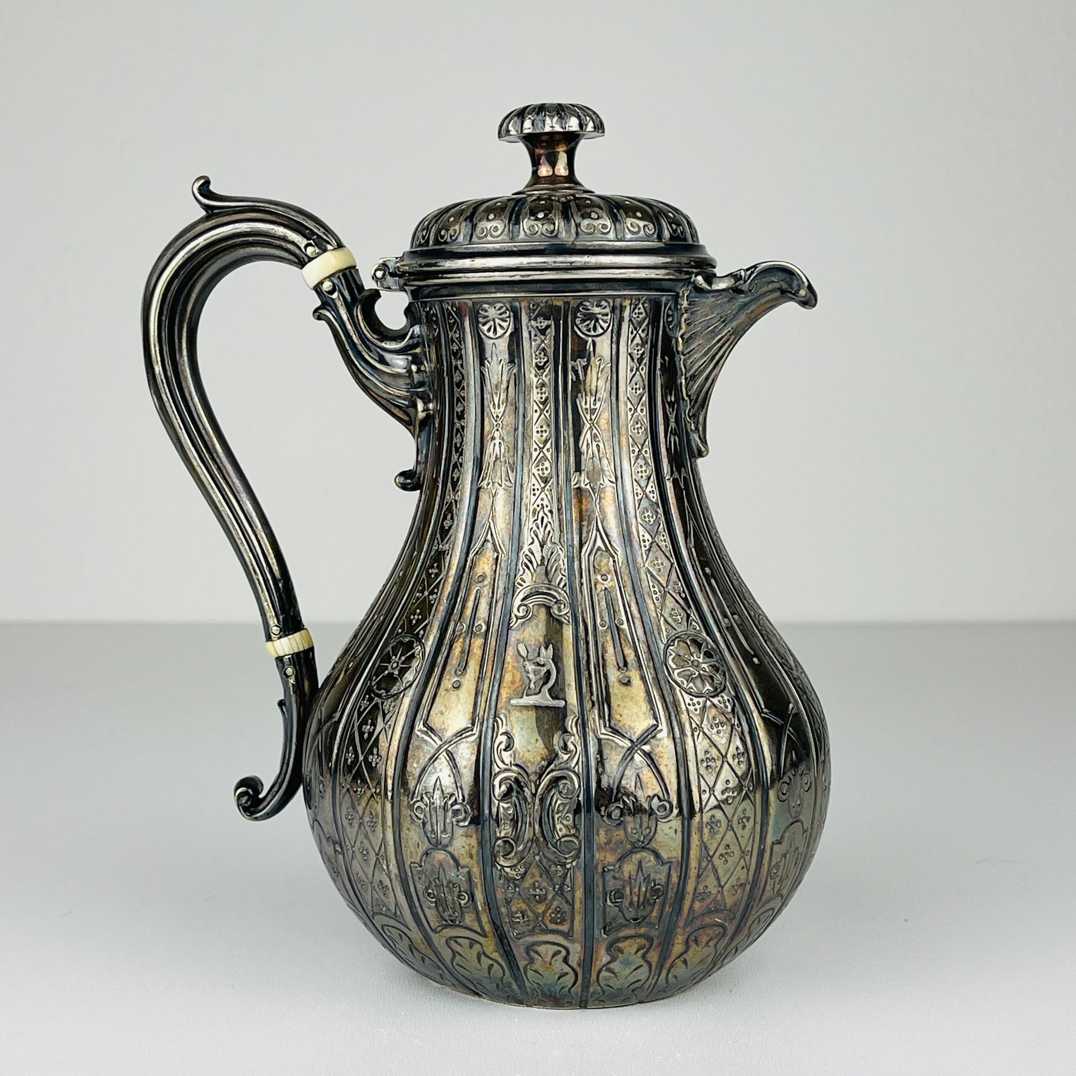 Victorian Antique silver plated creamer by Elkington & Co, England, 1880s For Sale