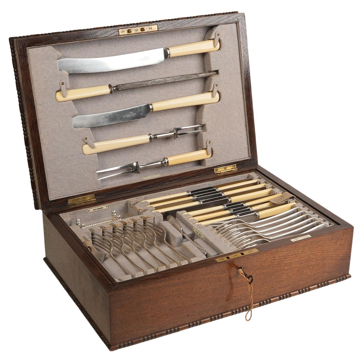 What is a canteen of cutlery?