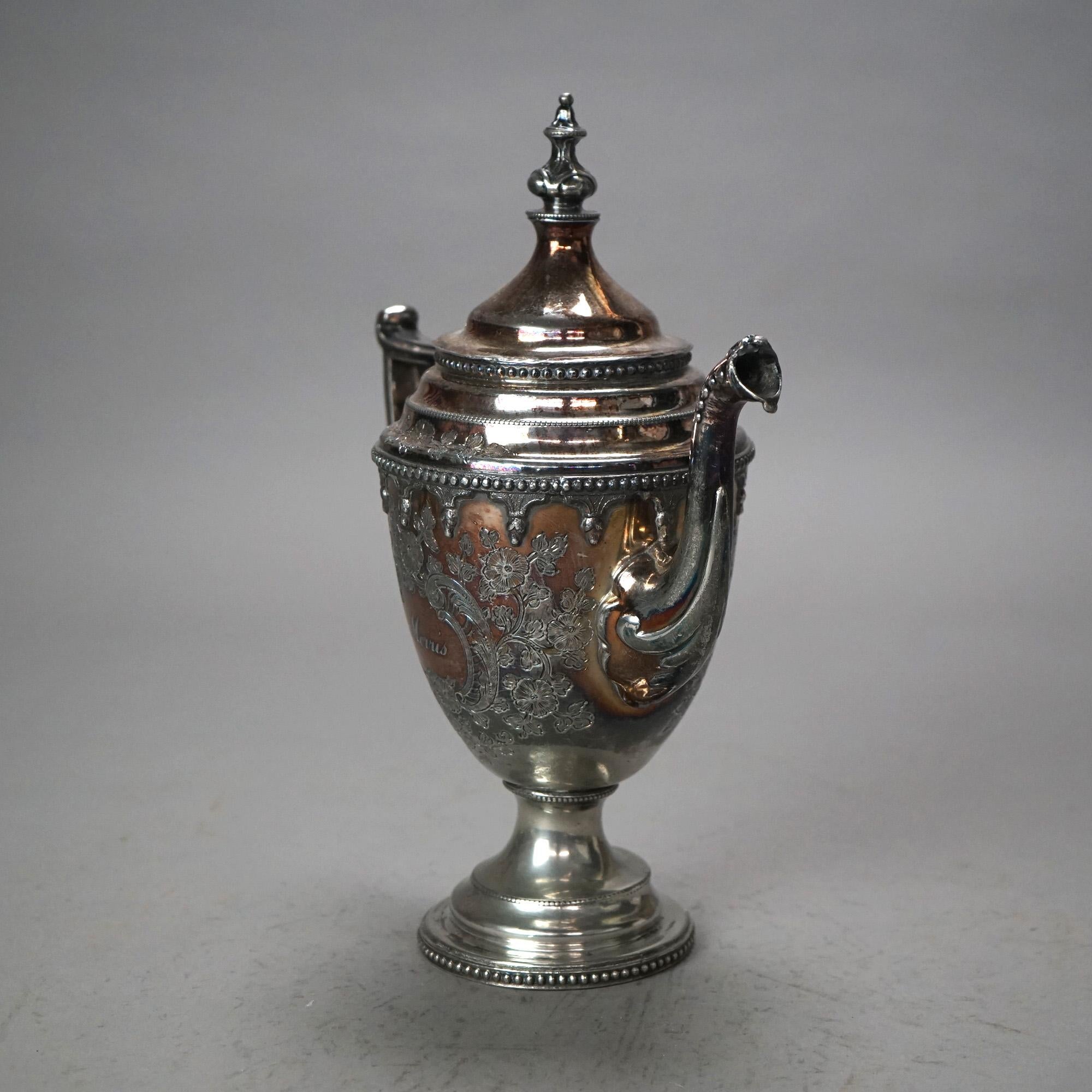 Placcato argento Antica teiera floreale placcata in argento C1890 in vendita
