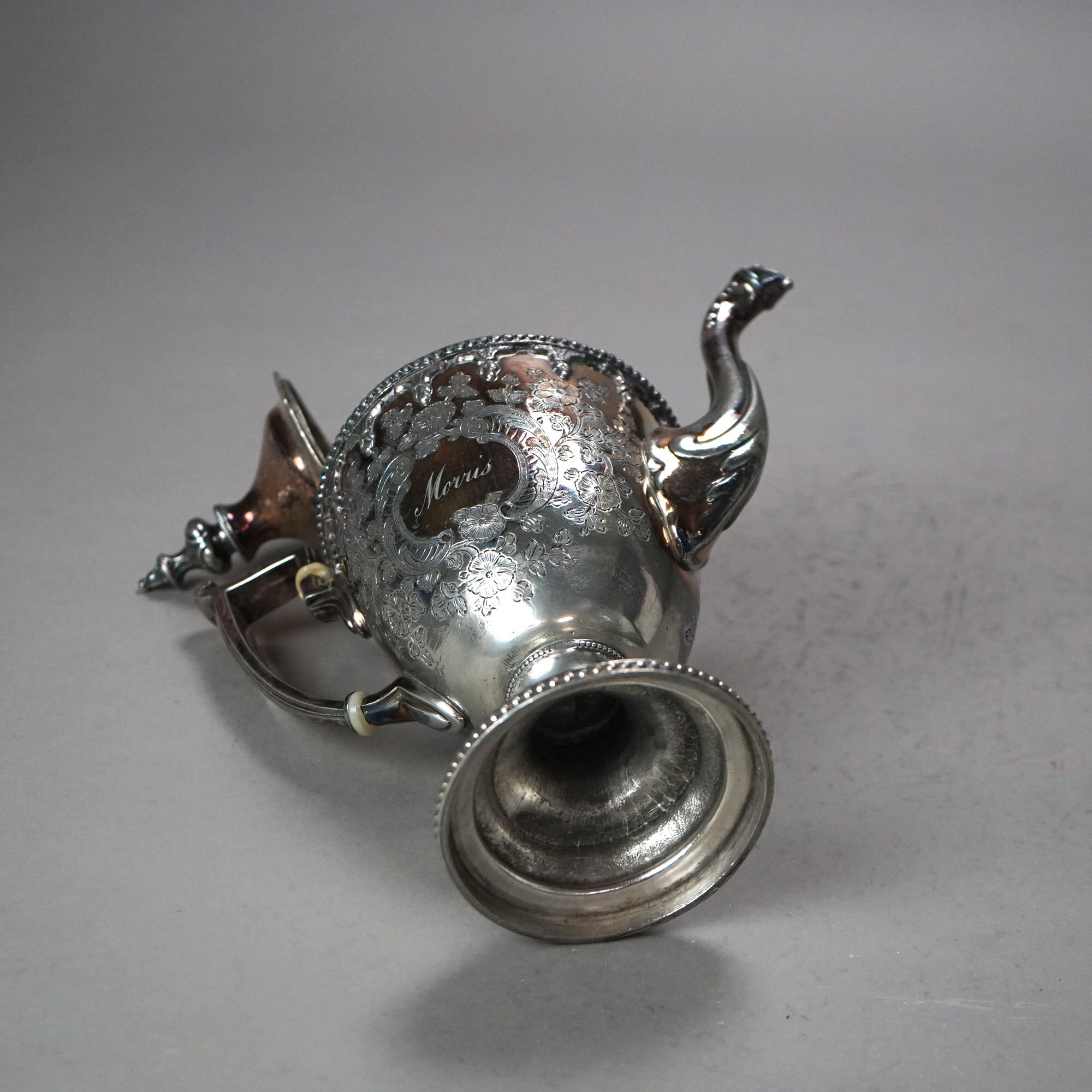 Antica teiera floreale placcata in argento C1890 in vendita 2