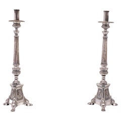 Antiguos candelabros de iglesia franceses plateados  1850s