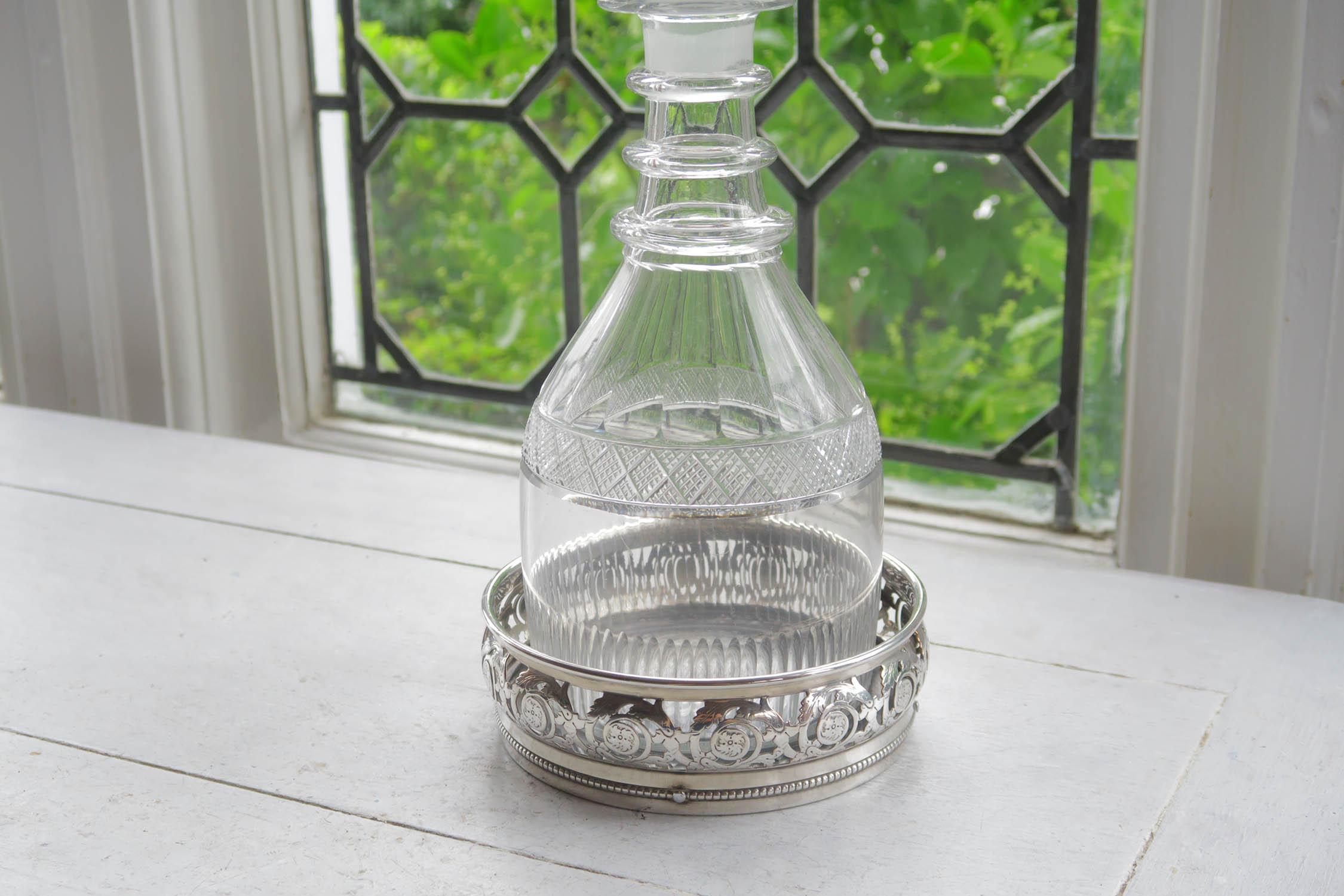 Antique Silver Plated Georgian Style Decanter Coaster. English C.1920 In Good Condition In St Annes, Lancashire