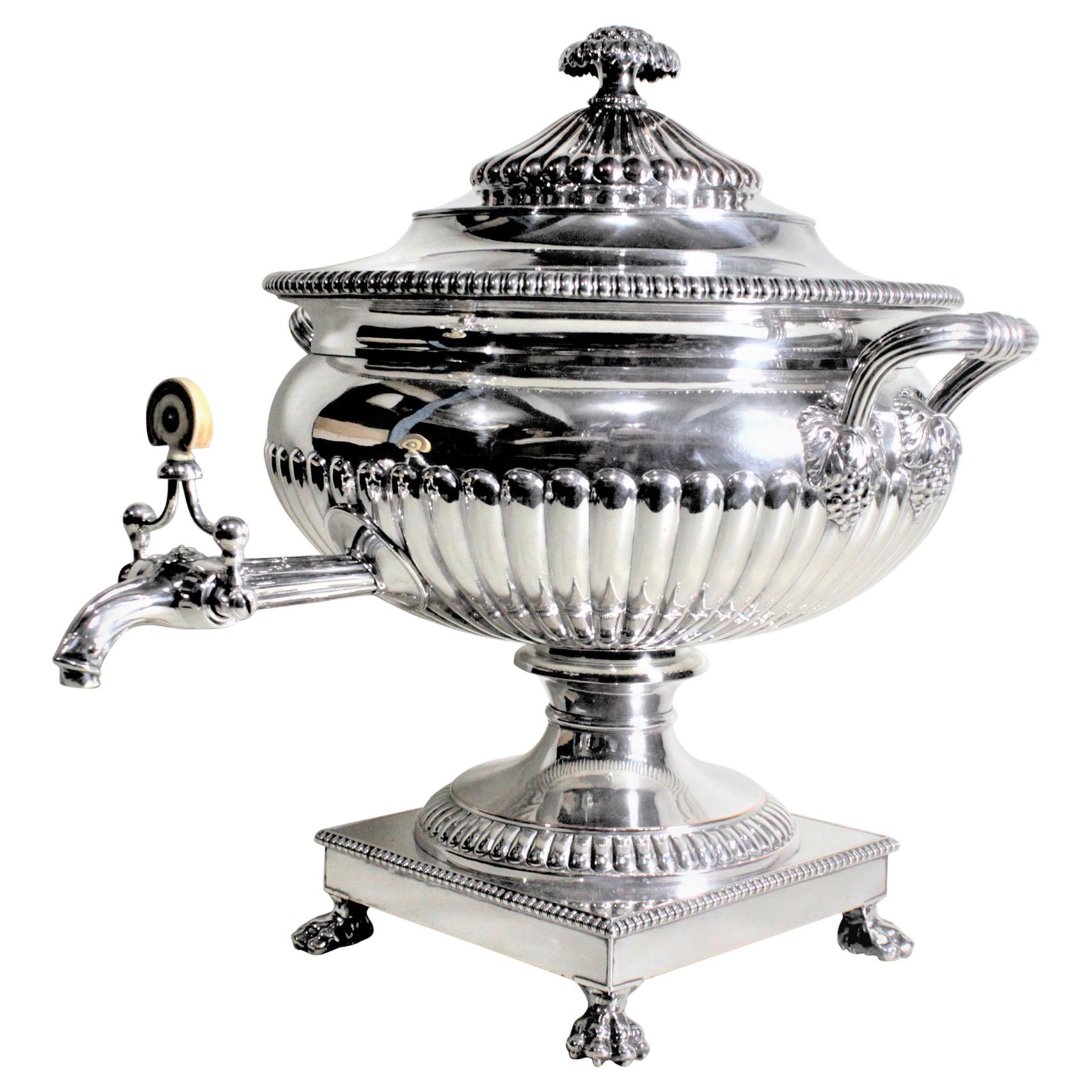 Servidor o Urna de Pedestal con Pie de Garra para Agua Caliente o Café, Plateado Antiguo