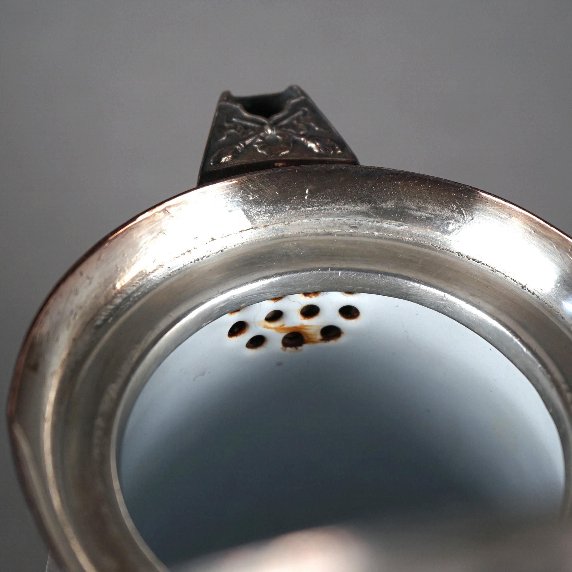 Antica brocca per acqua isolata placcata in argento C1890 in vendita 3