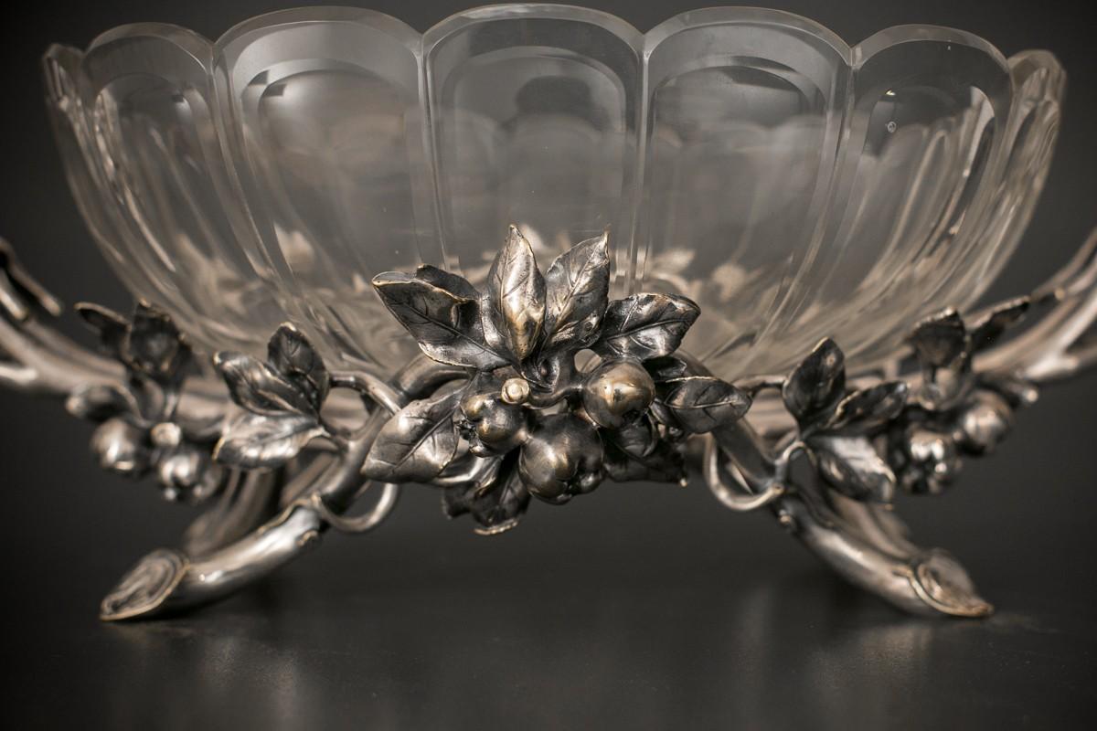 Art Nouveau Antique silver-plated jardiniere, Christofle, France, early 20th century. For Sale