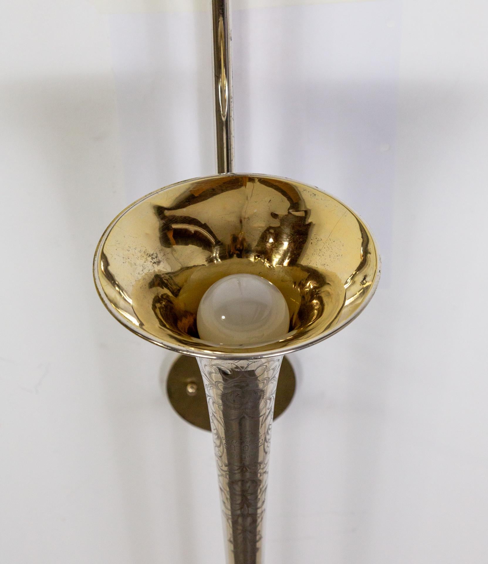 Trombone antico Olds placcato in argento come applique in vendita 5