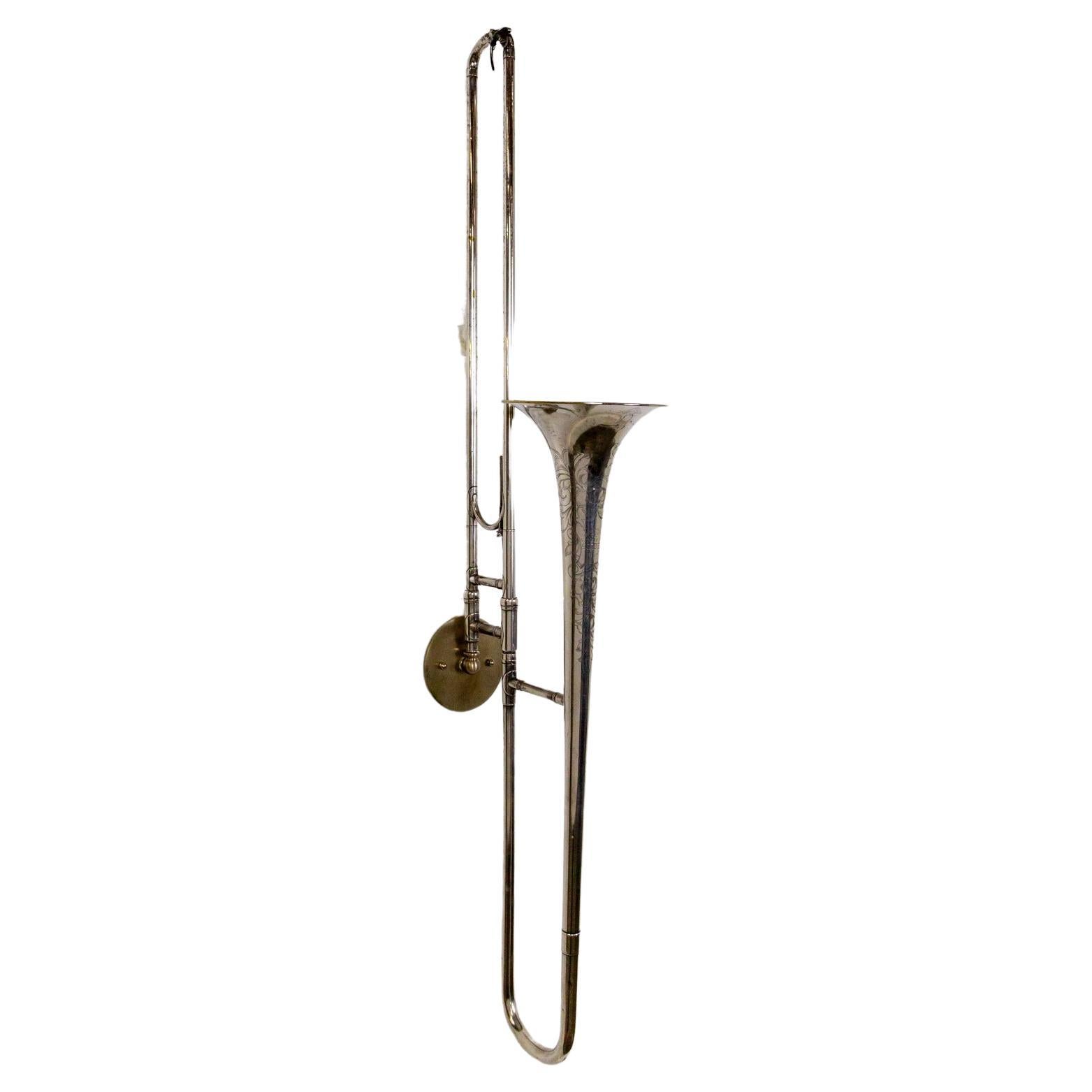 Trombone antico Olds placcato in argento come applique In condizioni buone in vendita a San Francisco, CA