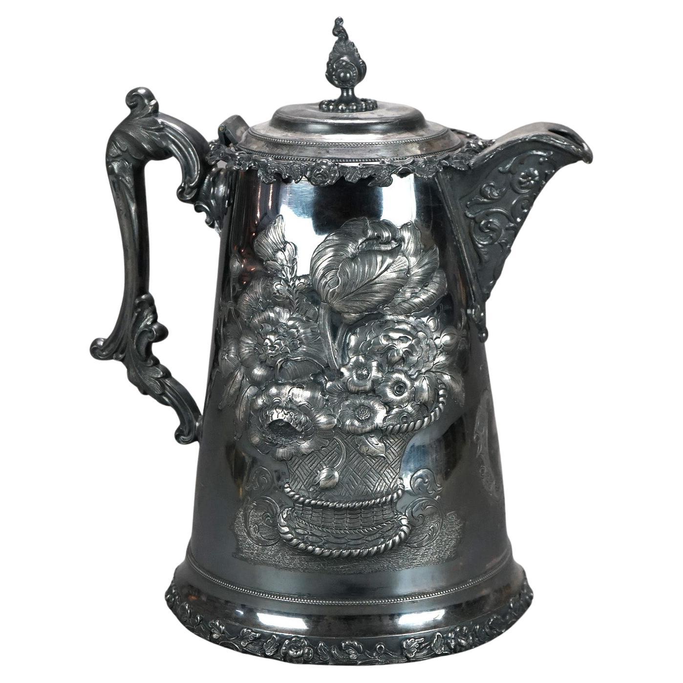 Antigua Jarra Plateada con Grabado Foliado C1890