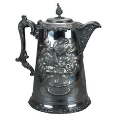 Antigua Jarra Plateada con Grabado Foliado C1890