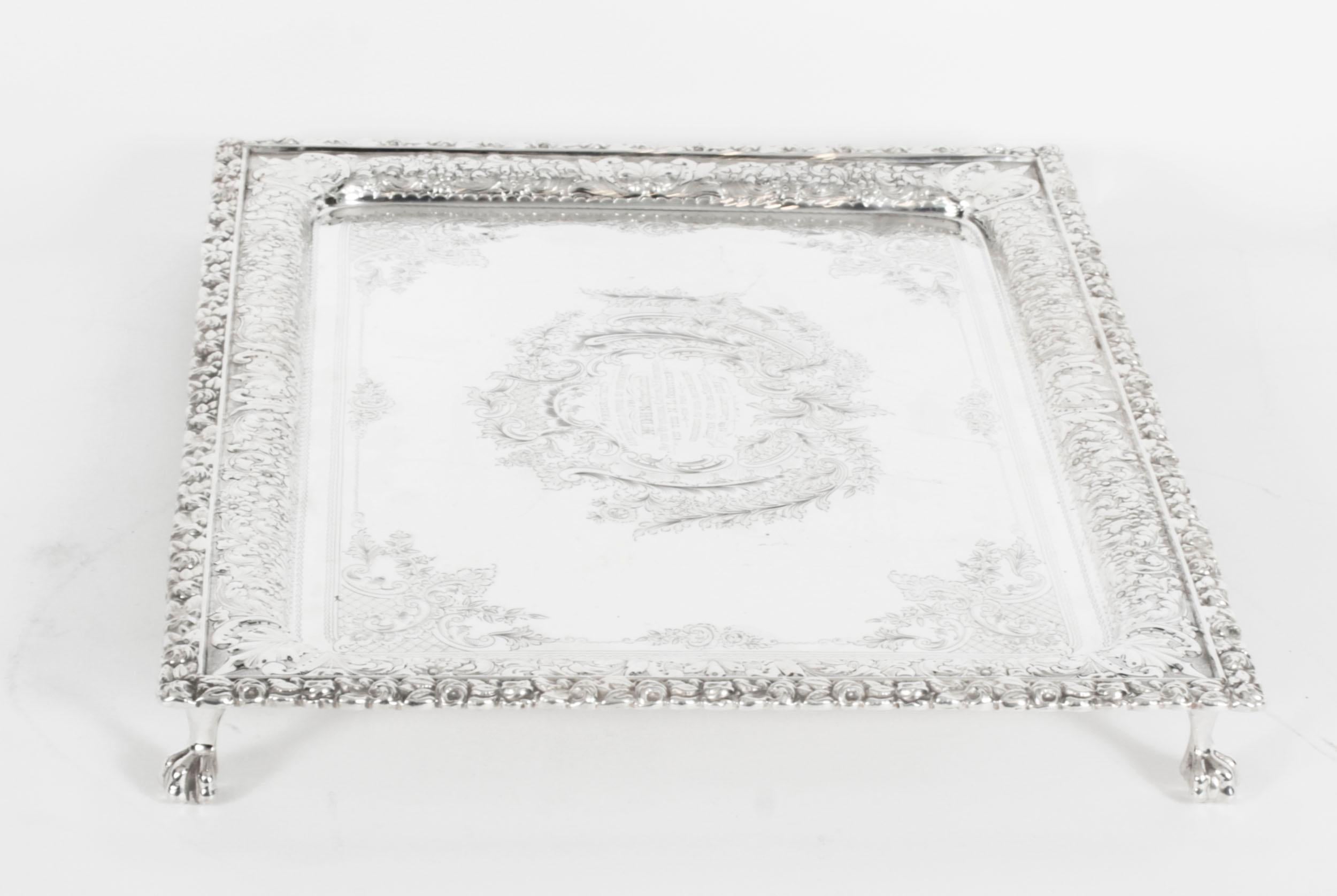 Bandeja antigua bañada en plata de Fenton Russel, siglo XIX en venta 4