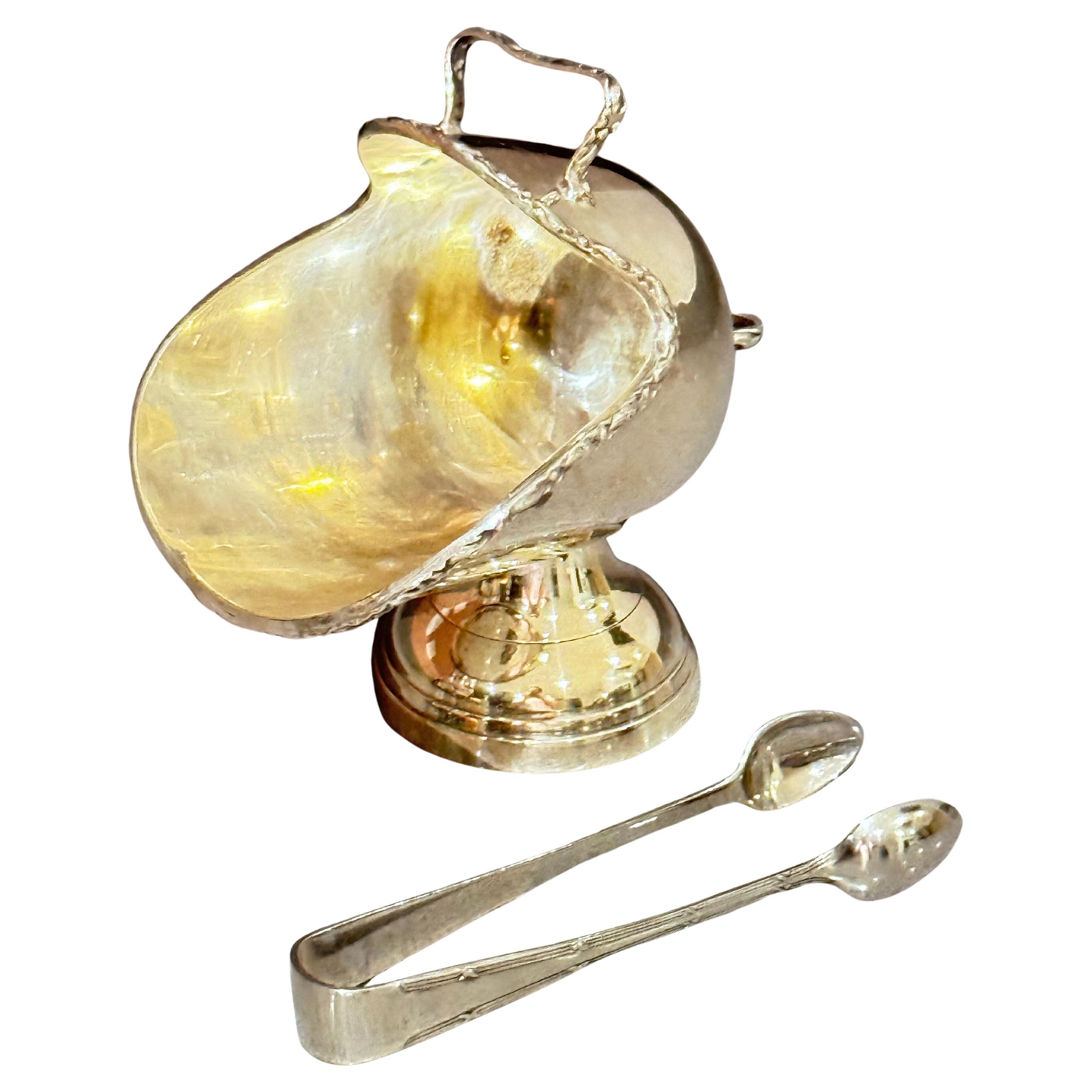 Antique Silver-Plated Shell Salt Cella Matching Tongs, Collectible Sugar Bowl im Angebot