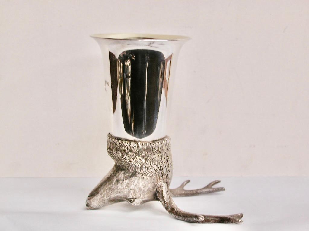 Antique Silver Plated Stag's Head Stirrup Cup  Dated Circa 1920's In Good Condition For Sale In London, GB