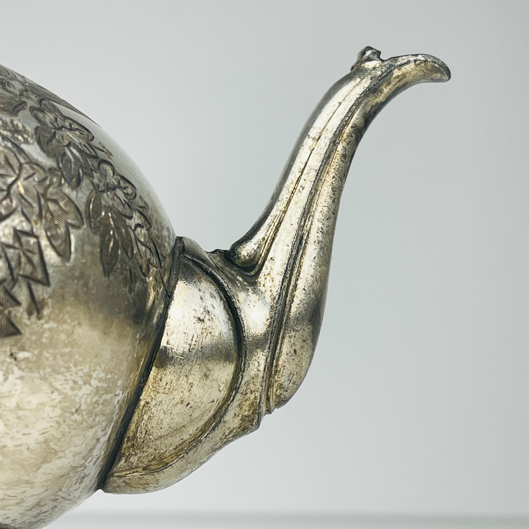 Théière ancienne en métal argenté par Atkins Brothers, Sheffield, Angleterre, années 1870 5