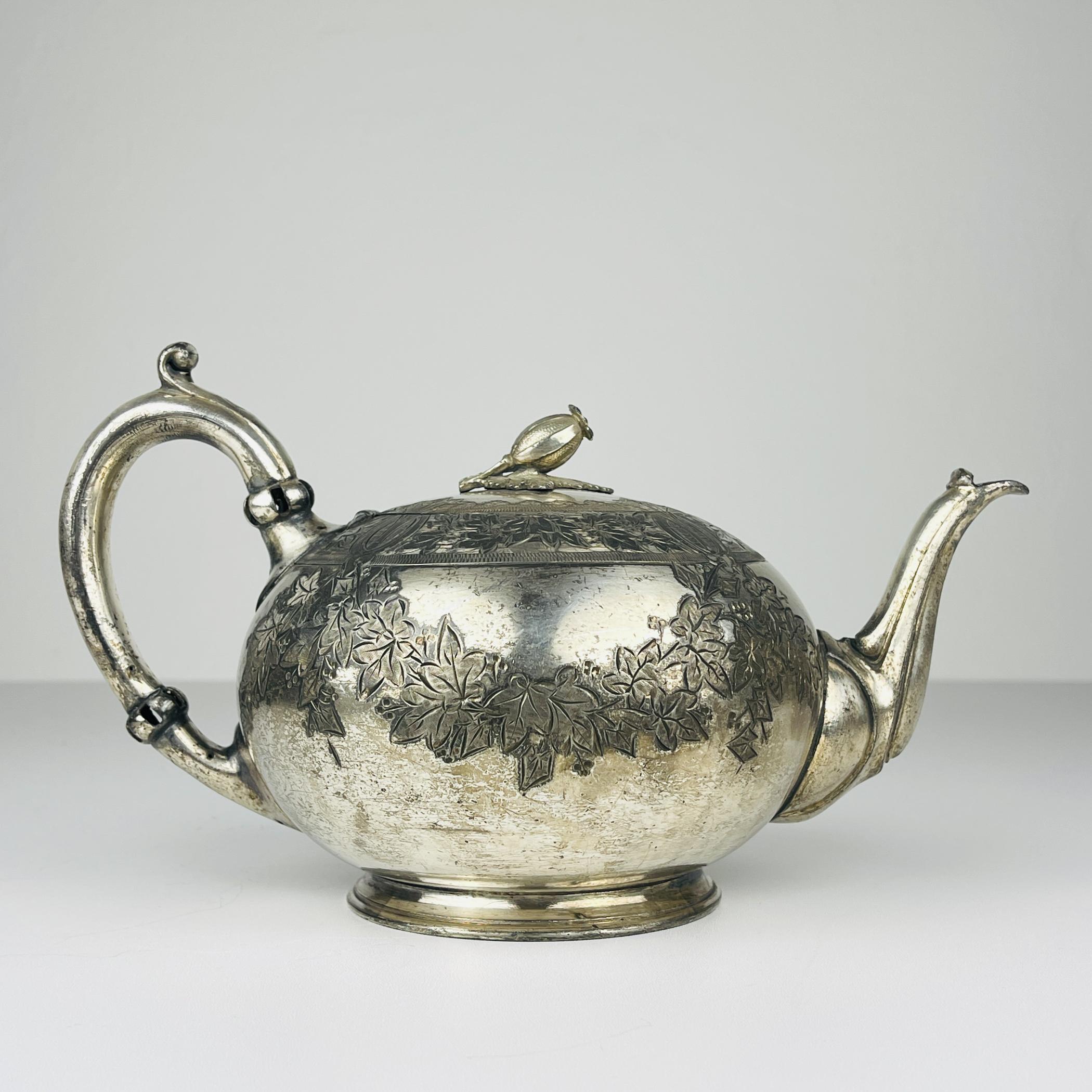 

Prix : €175.00
Taxes locales incluses (le cas échéant), plus frais de port
Théière ancienne en métal argenté par Atkins Antiques, Sheffield, Angleterre, fin du 19ème siècle, Vintage home decor
Le vieux grenierSI  

5 sur 5 étoiles

Retours