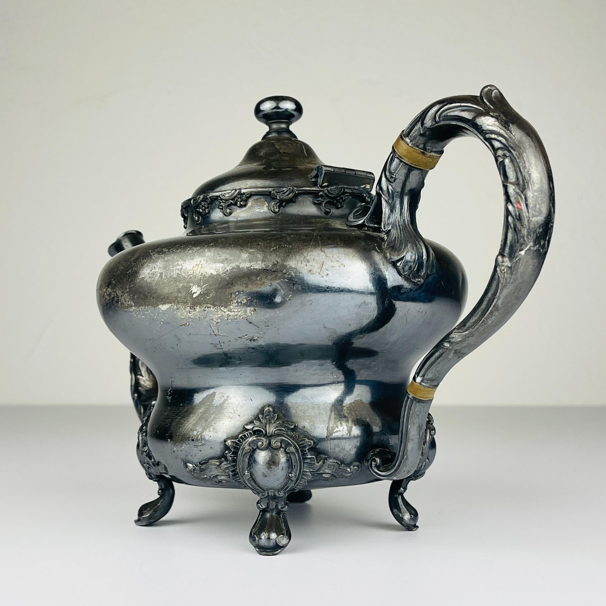 Antigua tetera plateada de Barbour Silver Company, EE.UU., finales del siglo XIX en venta 4