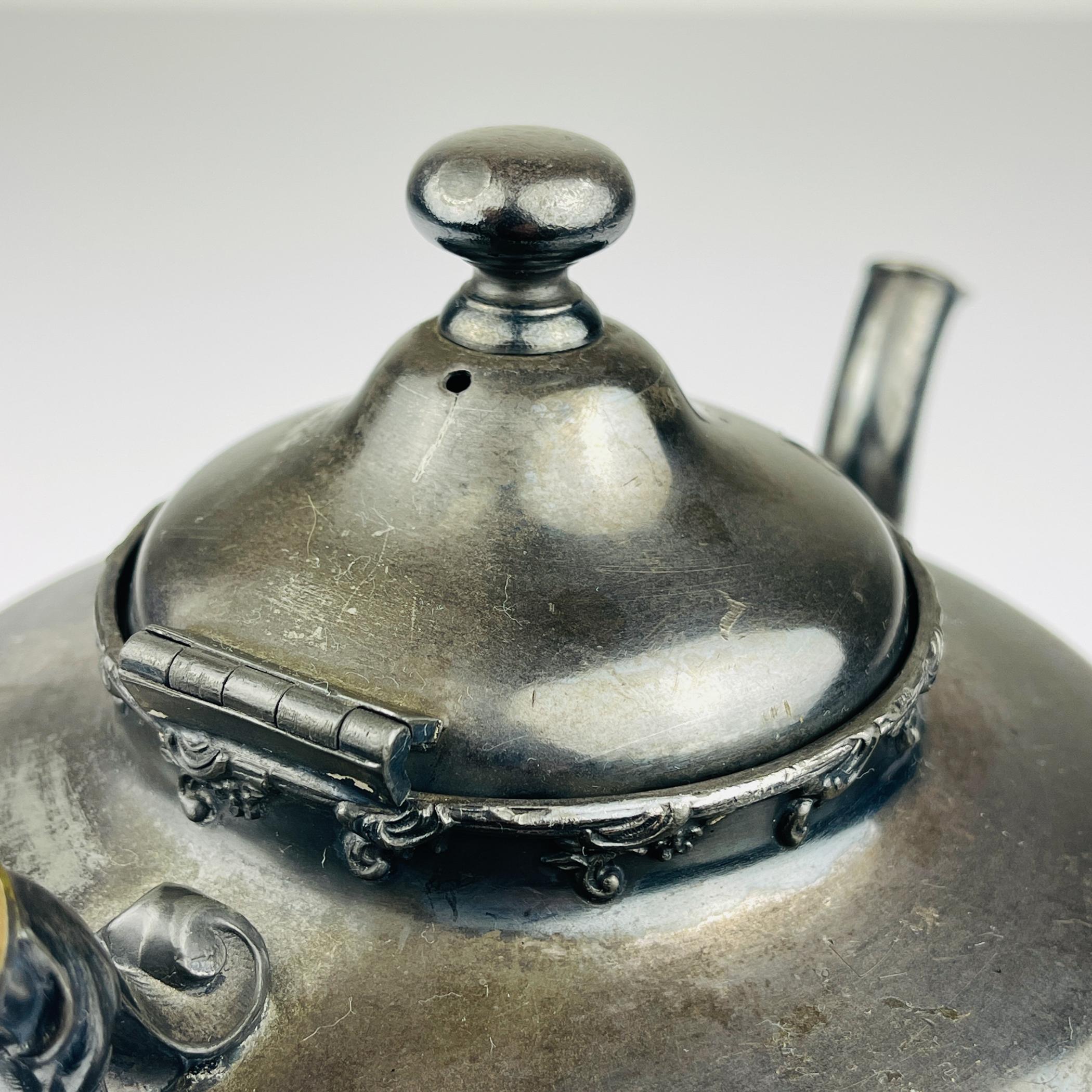 Antigua tetera plateada de Barbour Silver Company, EE.UU., finales del siglo XIX en venta 9