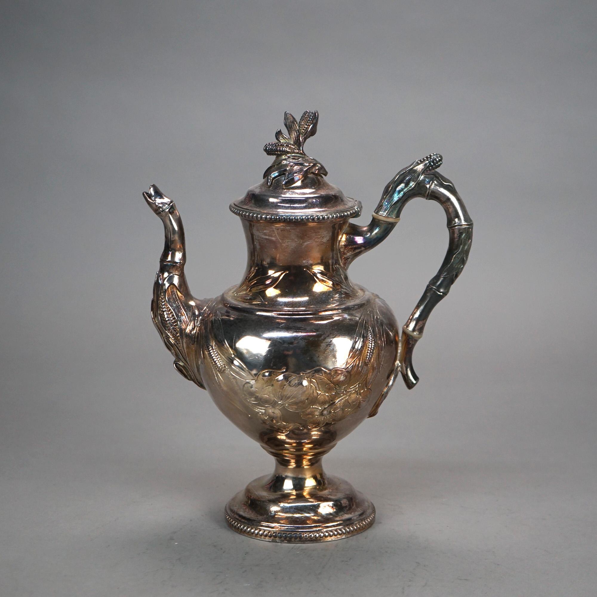 Antigua Tetera Plateada con Grabado Foliado C1890 en Bueno estado para la venta en Big Flats, NY