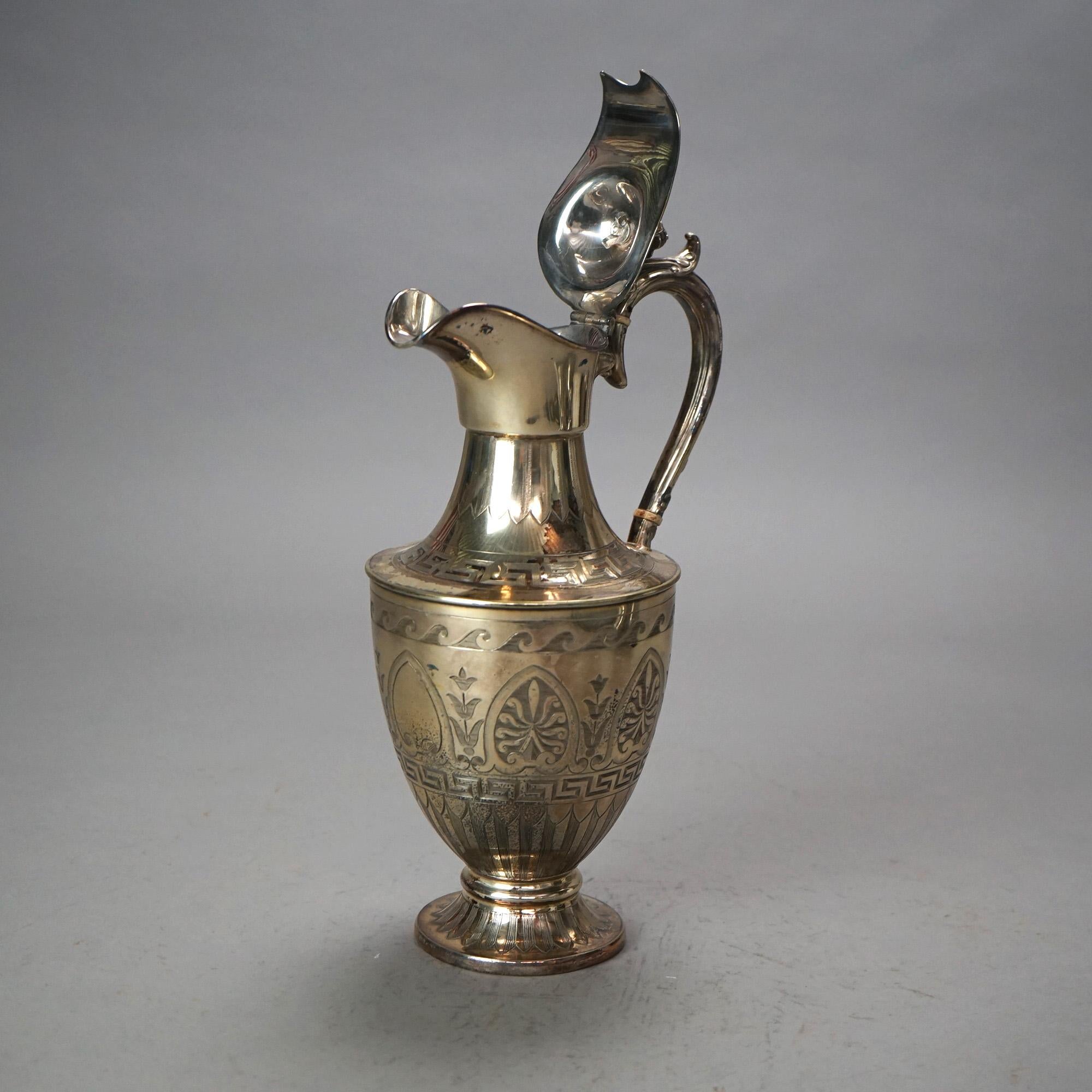 Antigua Tetera Plateada con Grabado Foliado C1890 siglo XIX en venta