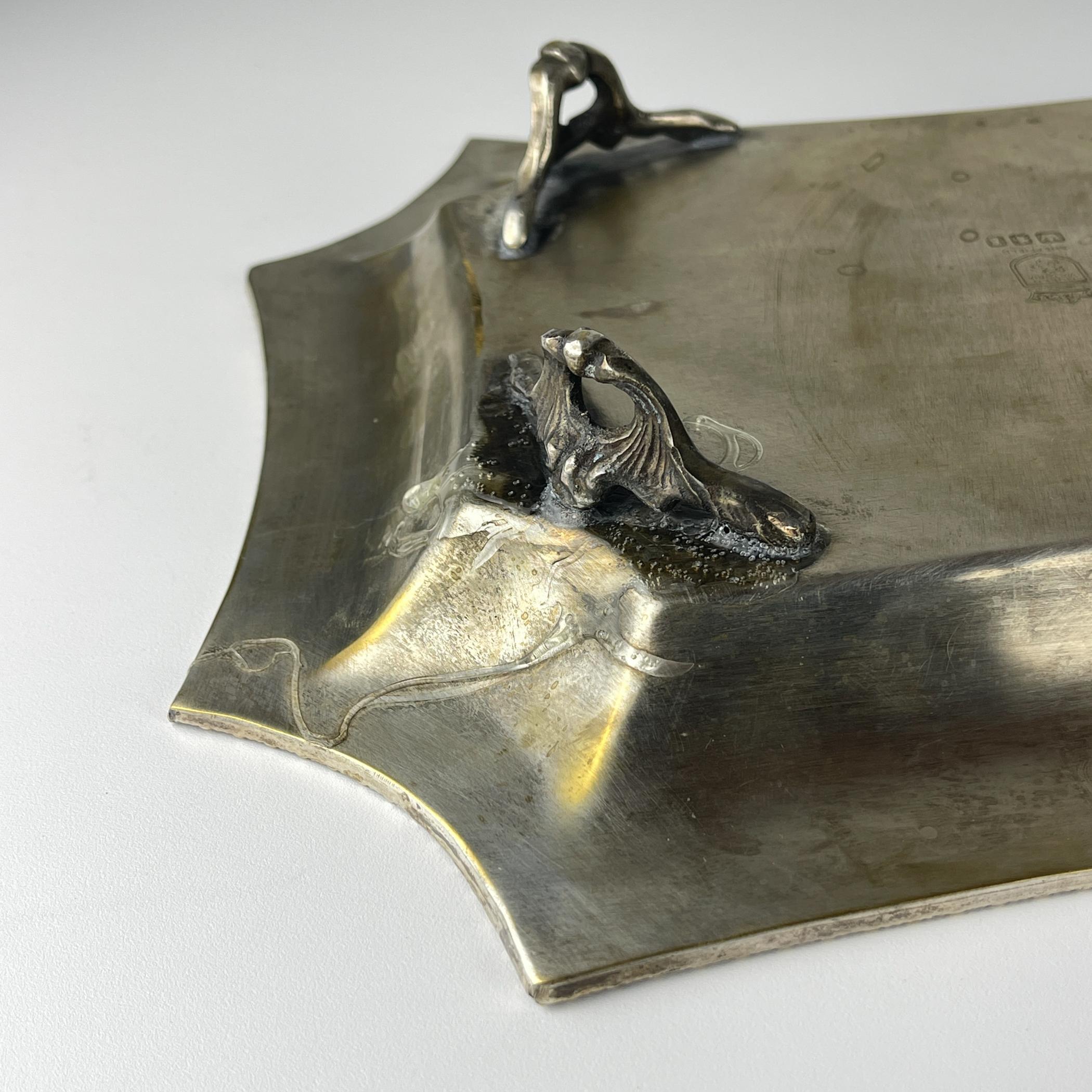 Antique silver plated tray by Queen Victoria Sheffield, England, 1900s For Sale 4
