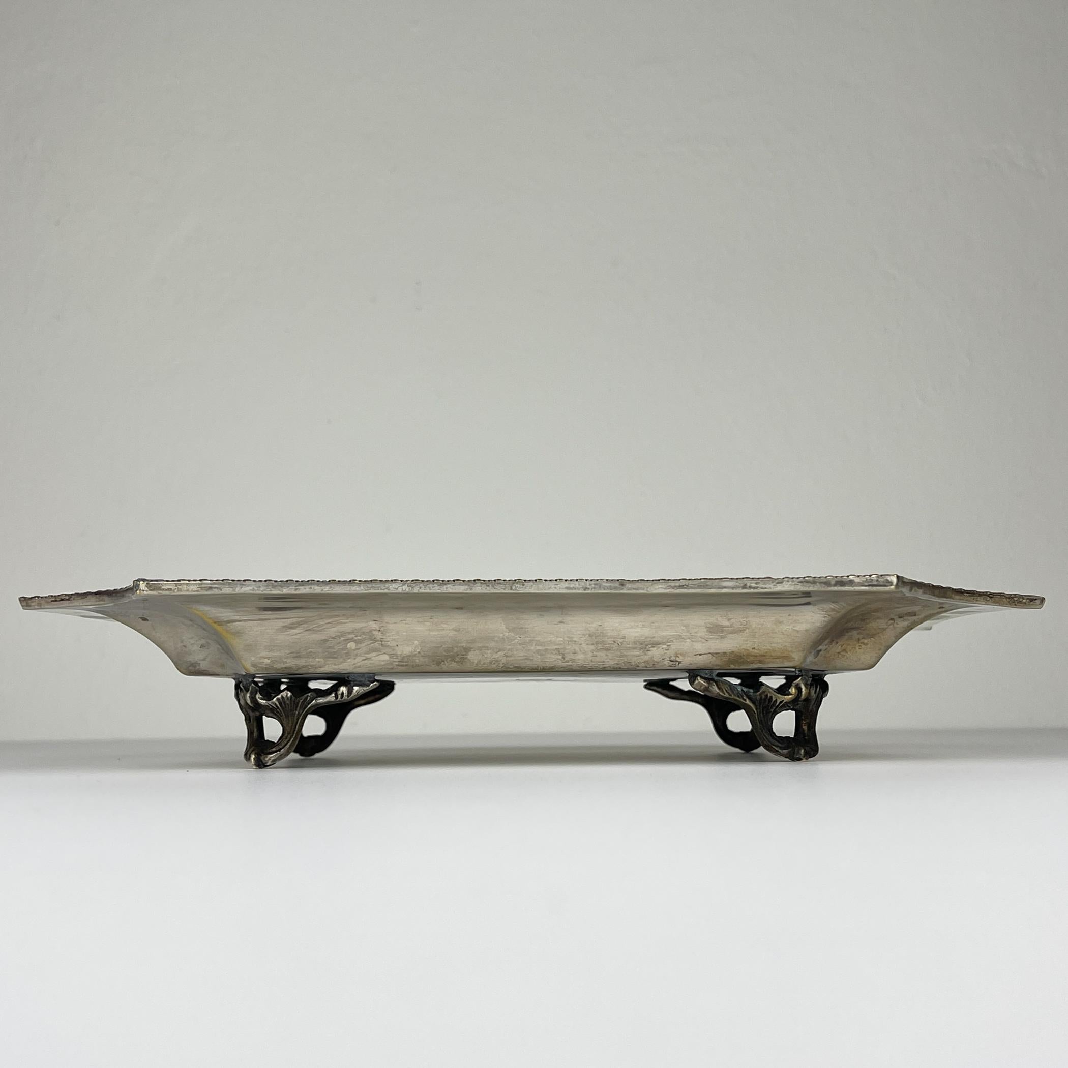 Antique silver plated tray by Queen Victoria Sheffield, England, 1900s For Sale 2