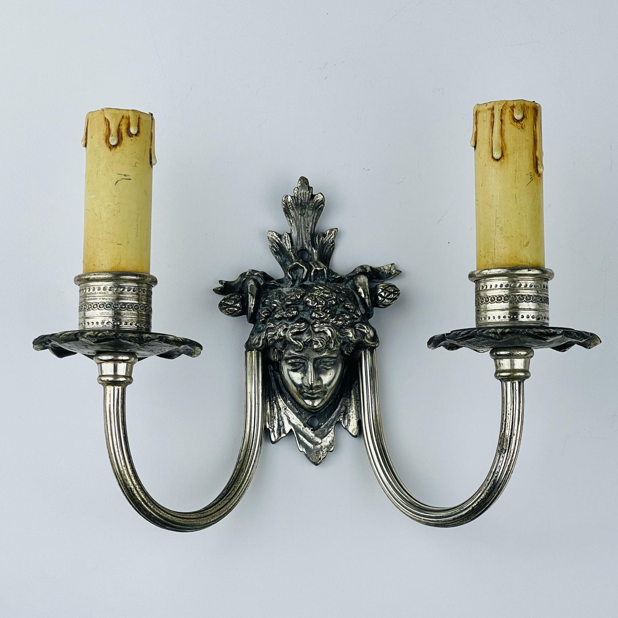Antike versilberte Wandleuchte, Frankreich, 1930er Jahre, 2er-Set, Set im Angebot 2