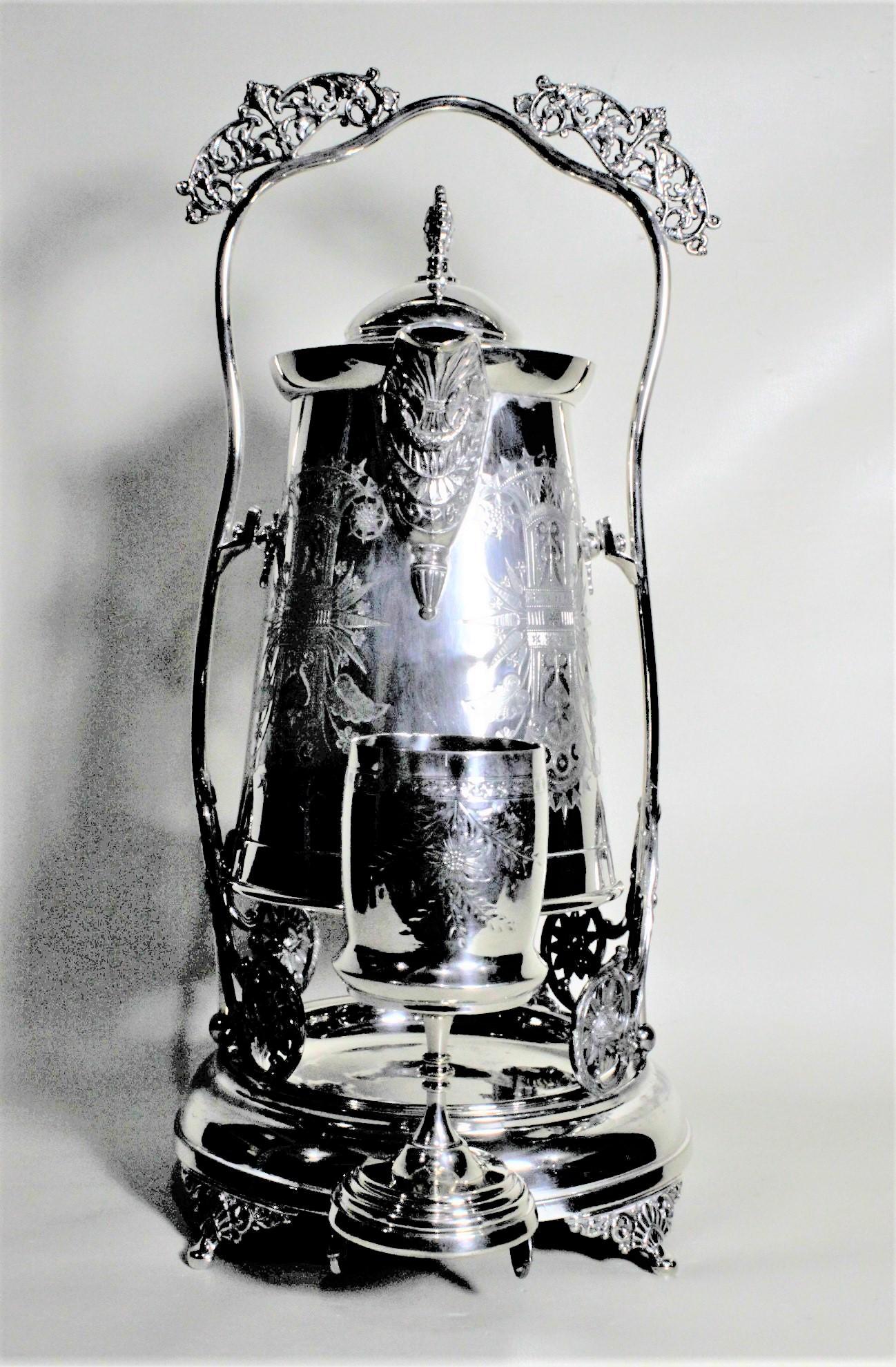 Antikes versilbertes Wasser- oder Zitronentopf-Set mit Glas und Ständer (Hochviktorianisch) im Angebot